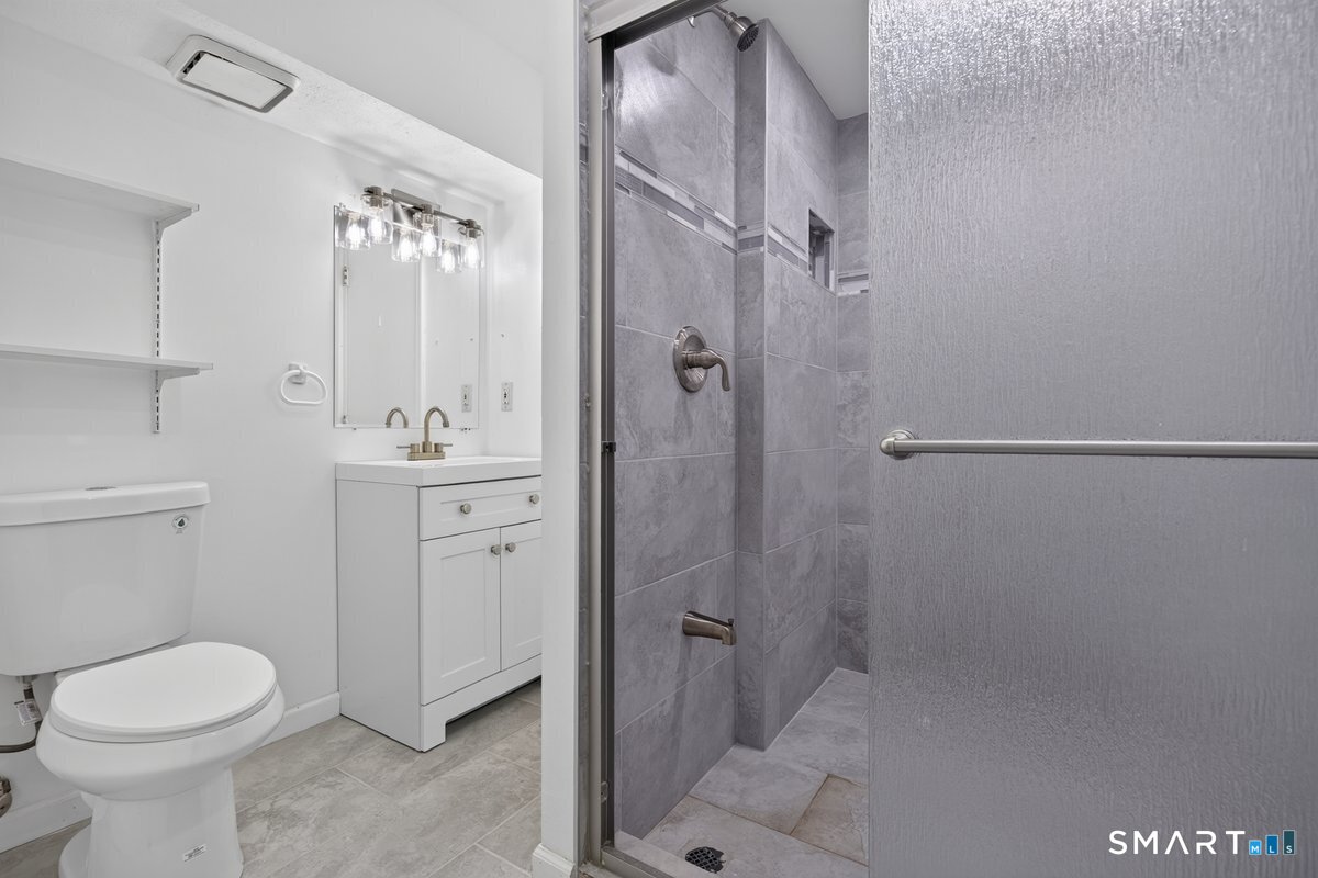 9 Edgewood A Street Property Photo 30