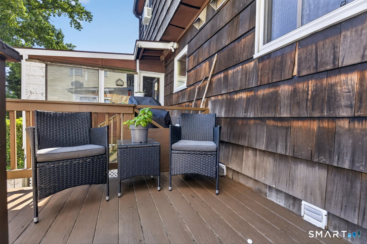 9 Edgewood A Street Property Photo 36