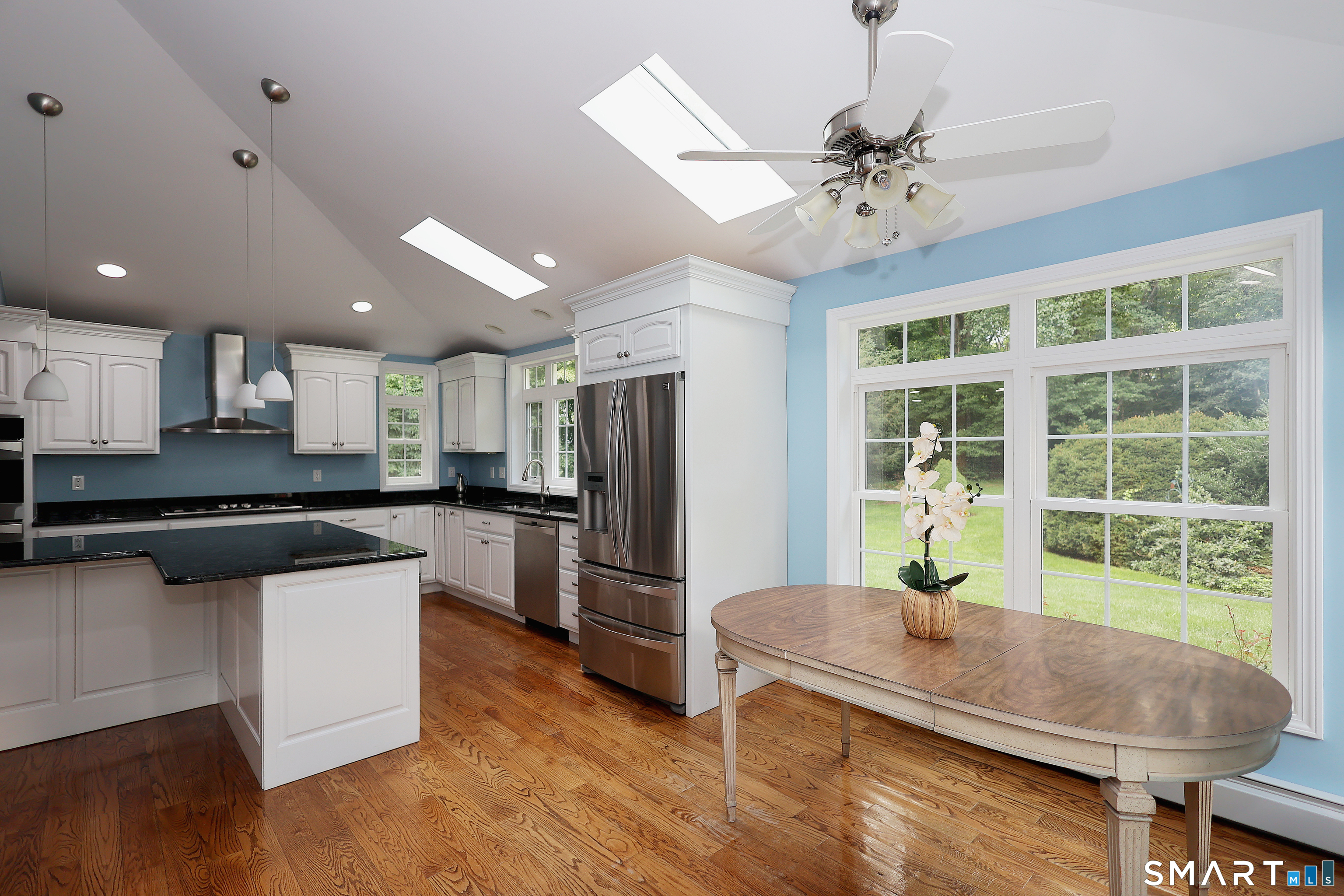 24204863 Property Photo 6