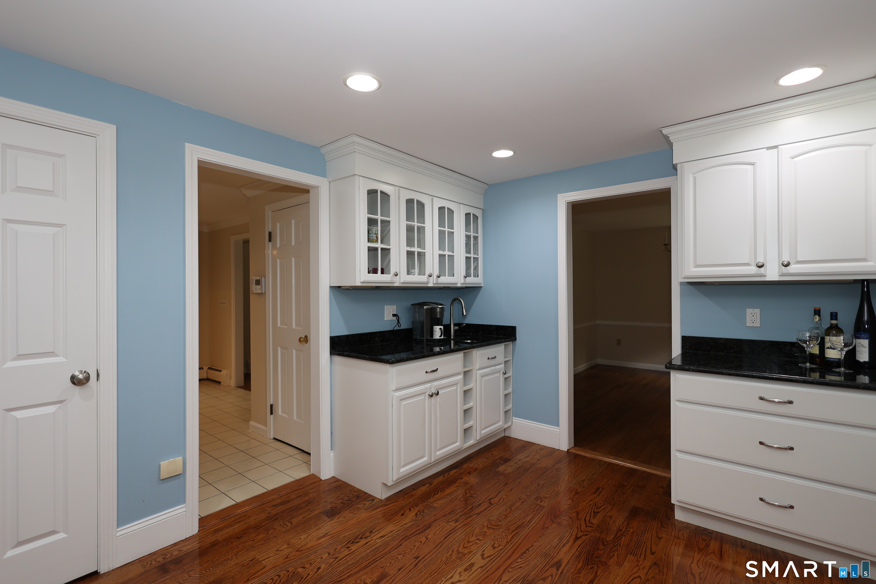 24204863 Property Photo 9
