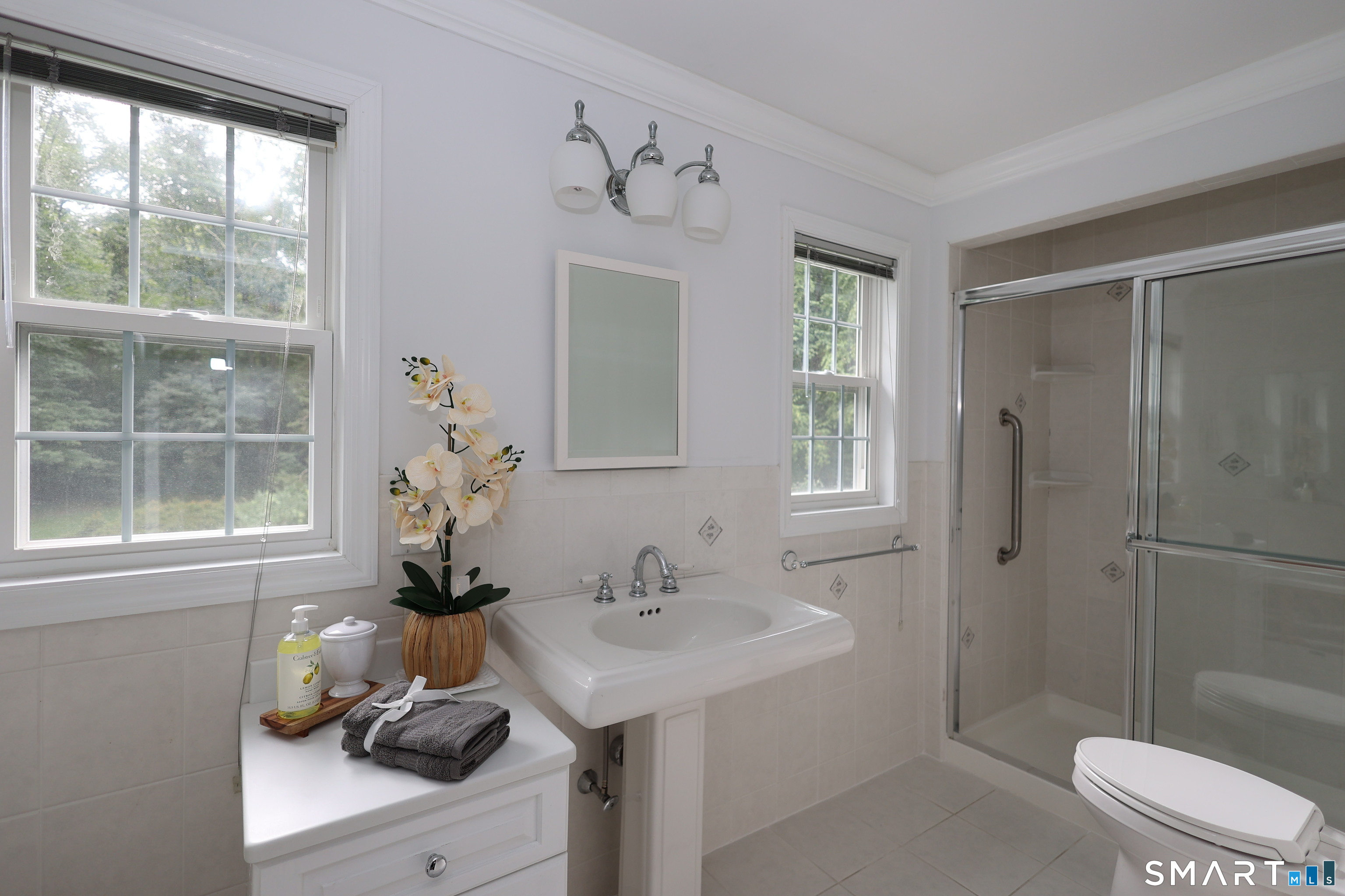 24204863 Property Photo 18