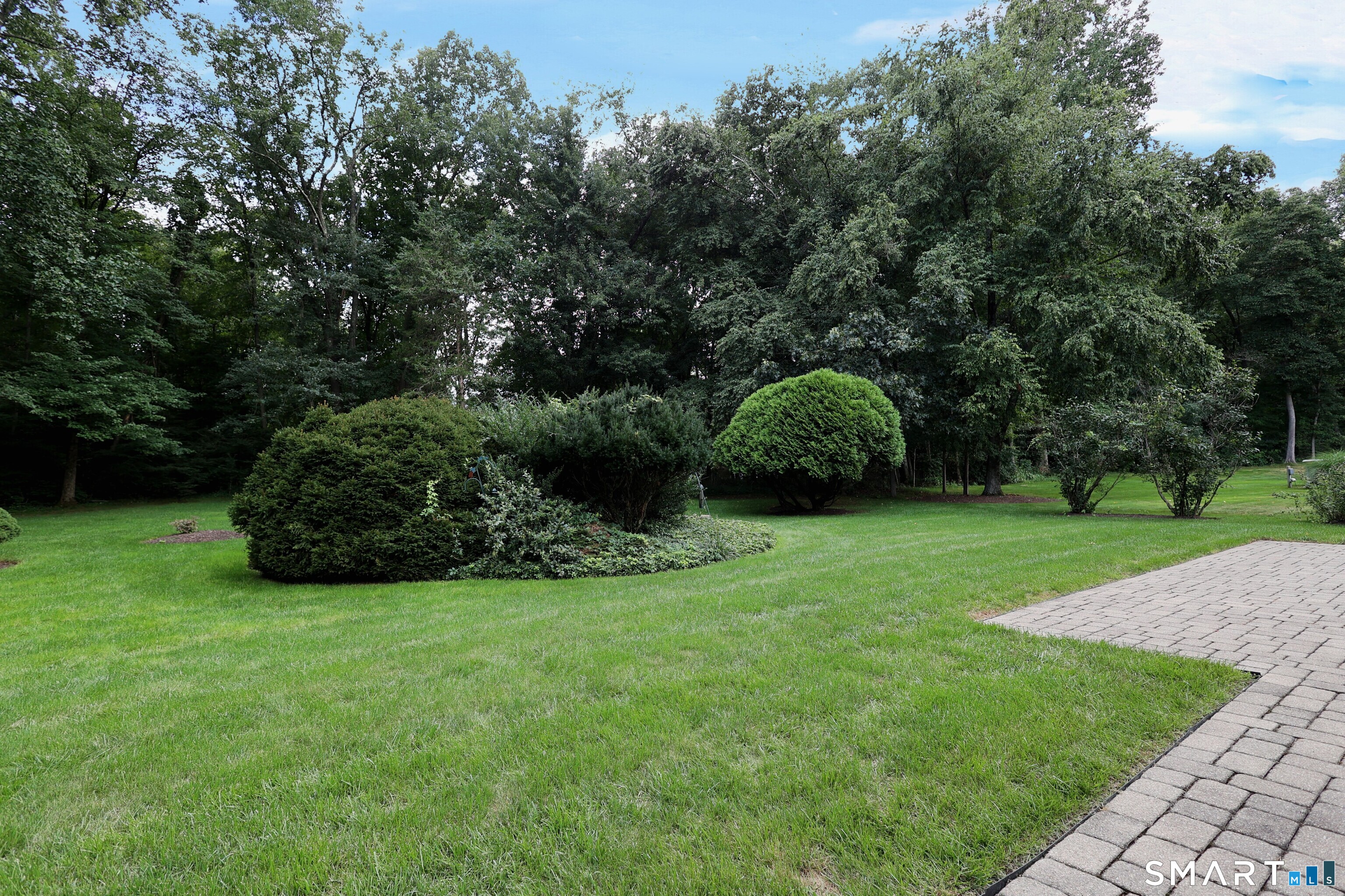 24204863 Property Photo 37