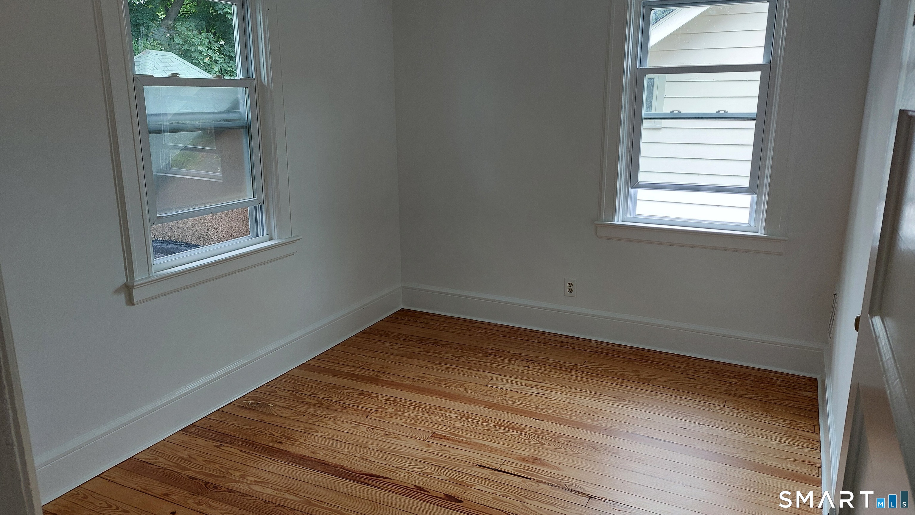 136 Mead Avenue Property Photo 9
