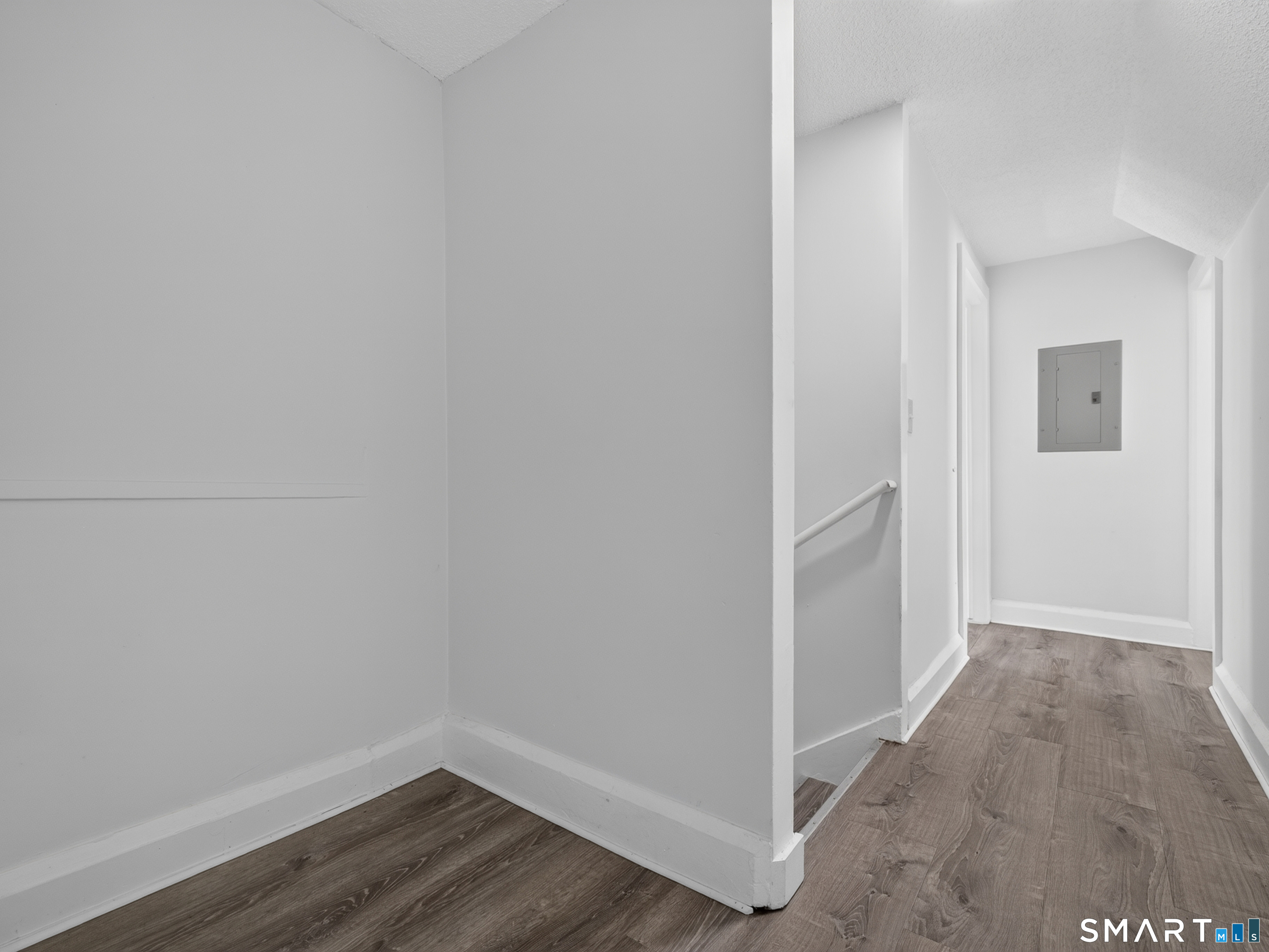 111 Laurel Hill Avenue Property Photo 6