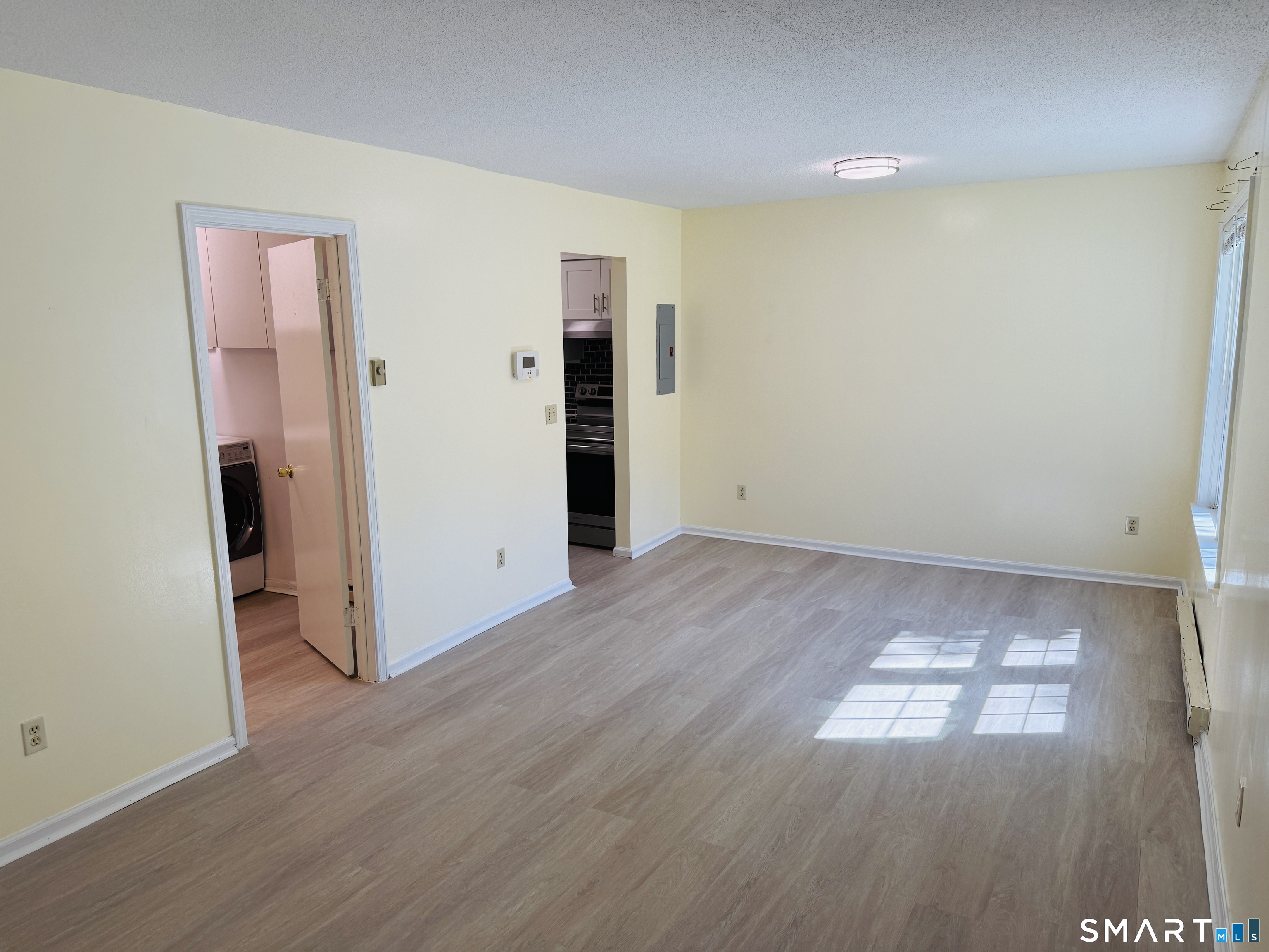 64 Deerwood 2 Lane Property Photo 3