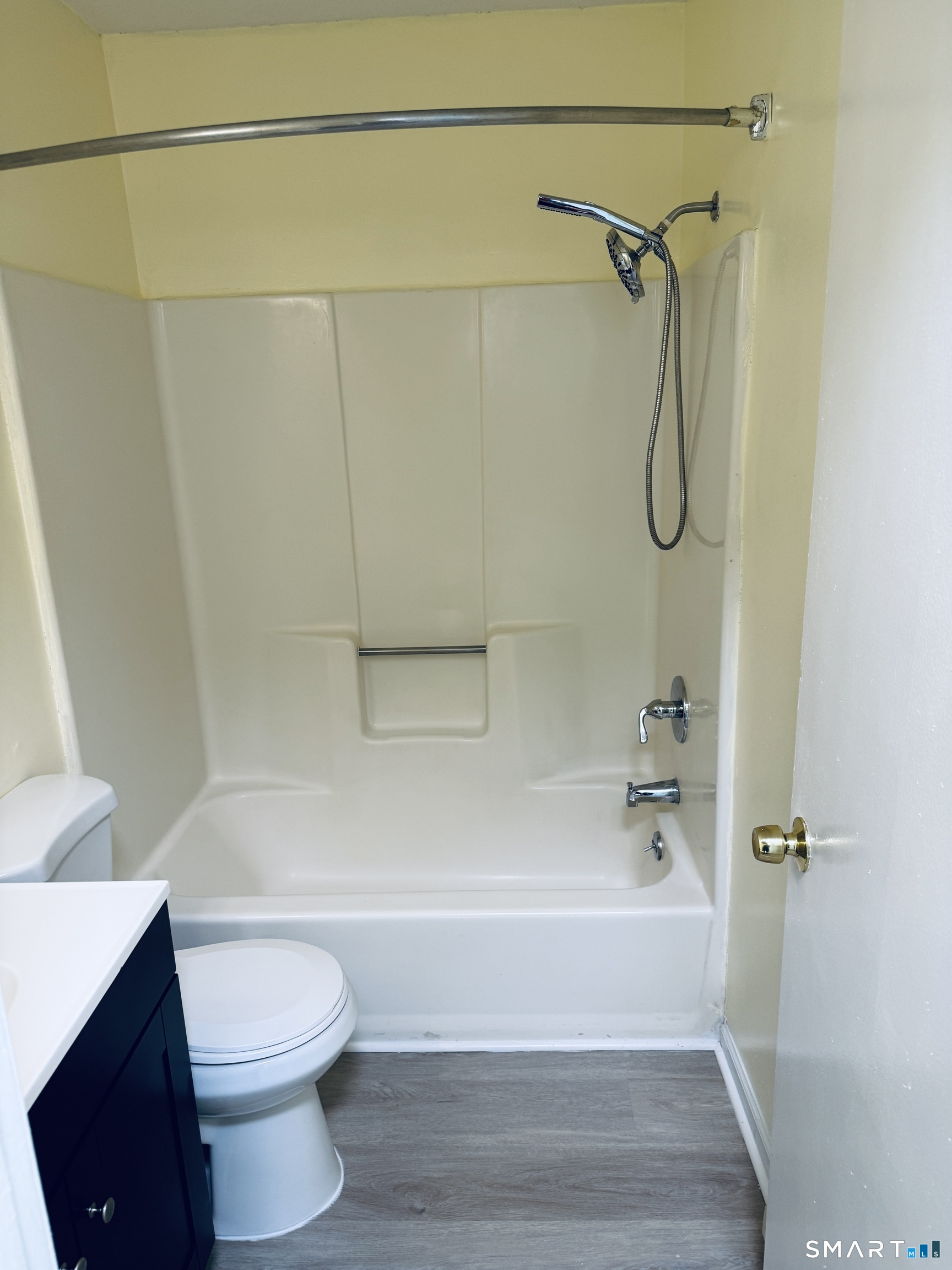 64 Deerwood 2 Lane Property Photo 13