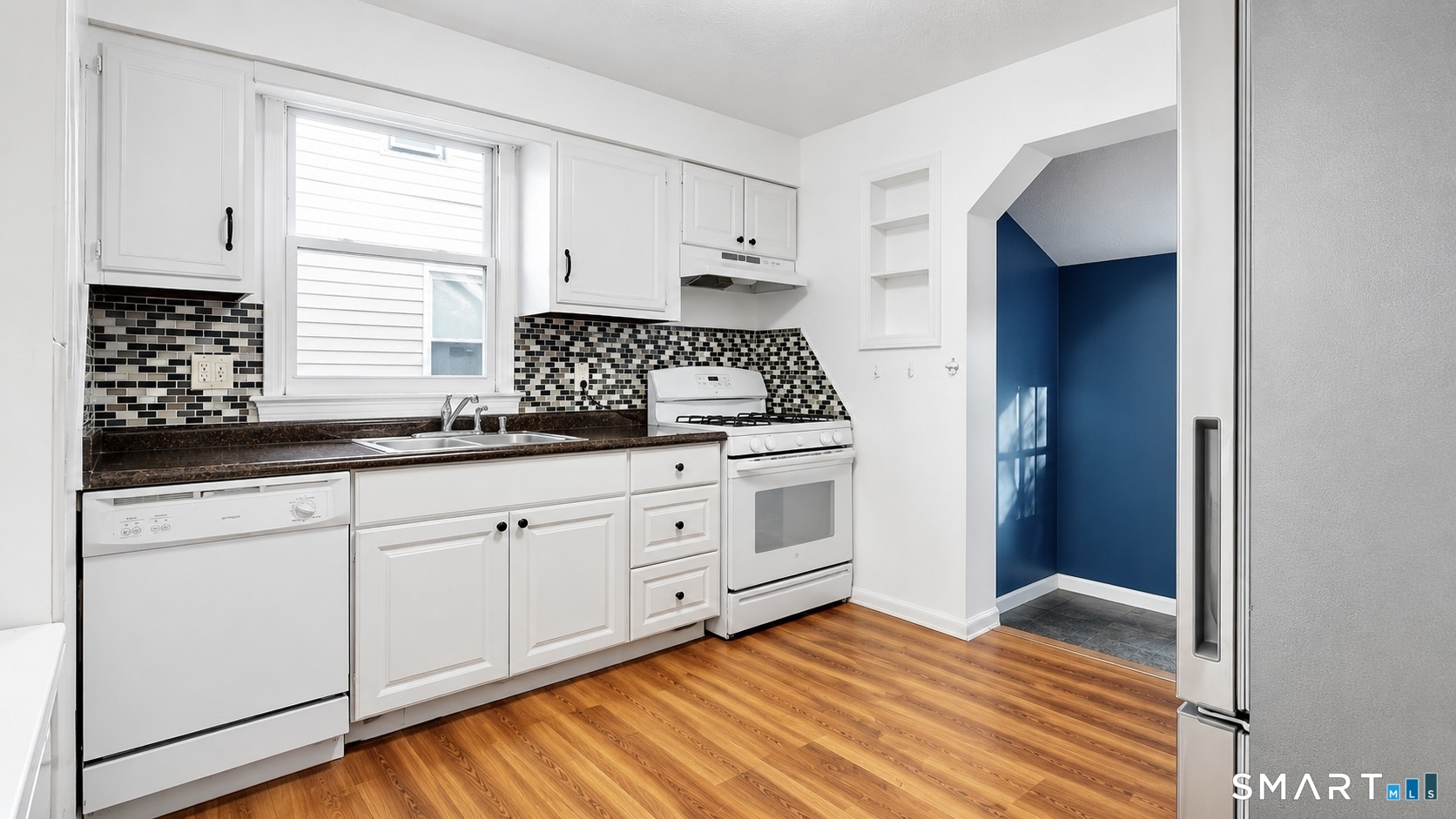 21 Parmalee 2 Avenue Property Photo 1