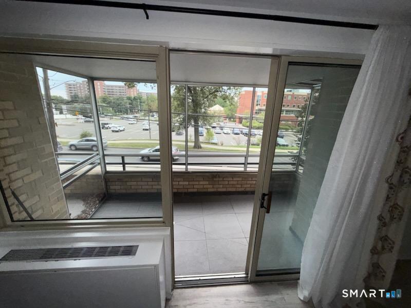1 Strawberry Hill 1a Court Property Photo 12