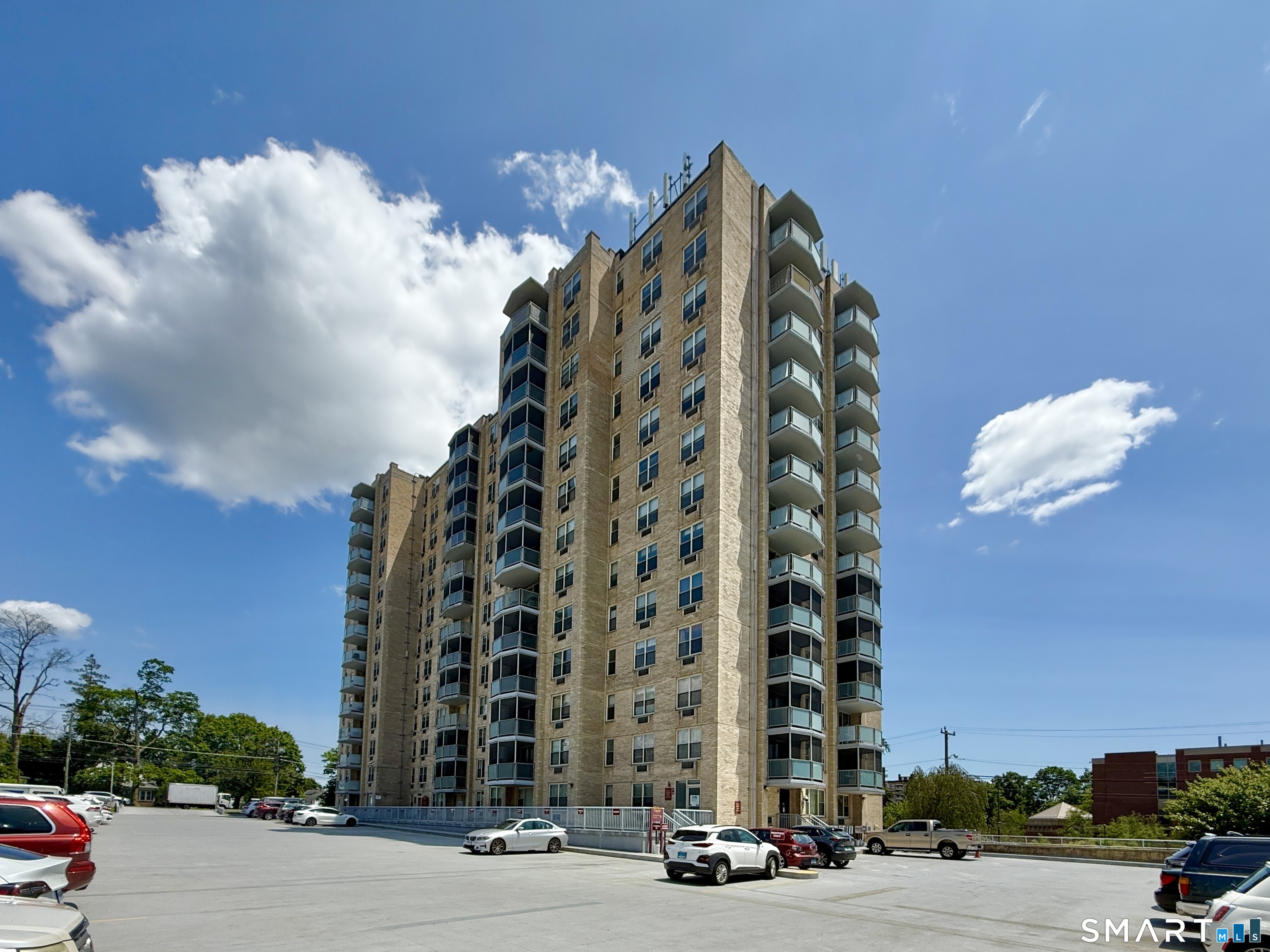 1 Strawberry Hill 1a Court Property Photo 31