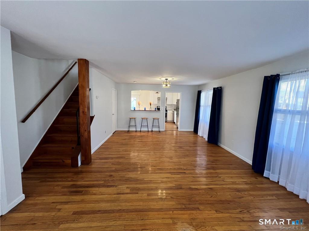 1081 Brooklawn Avenue Property Photo 2