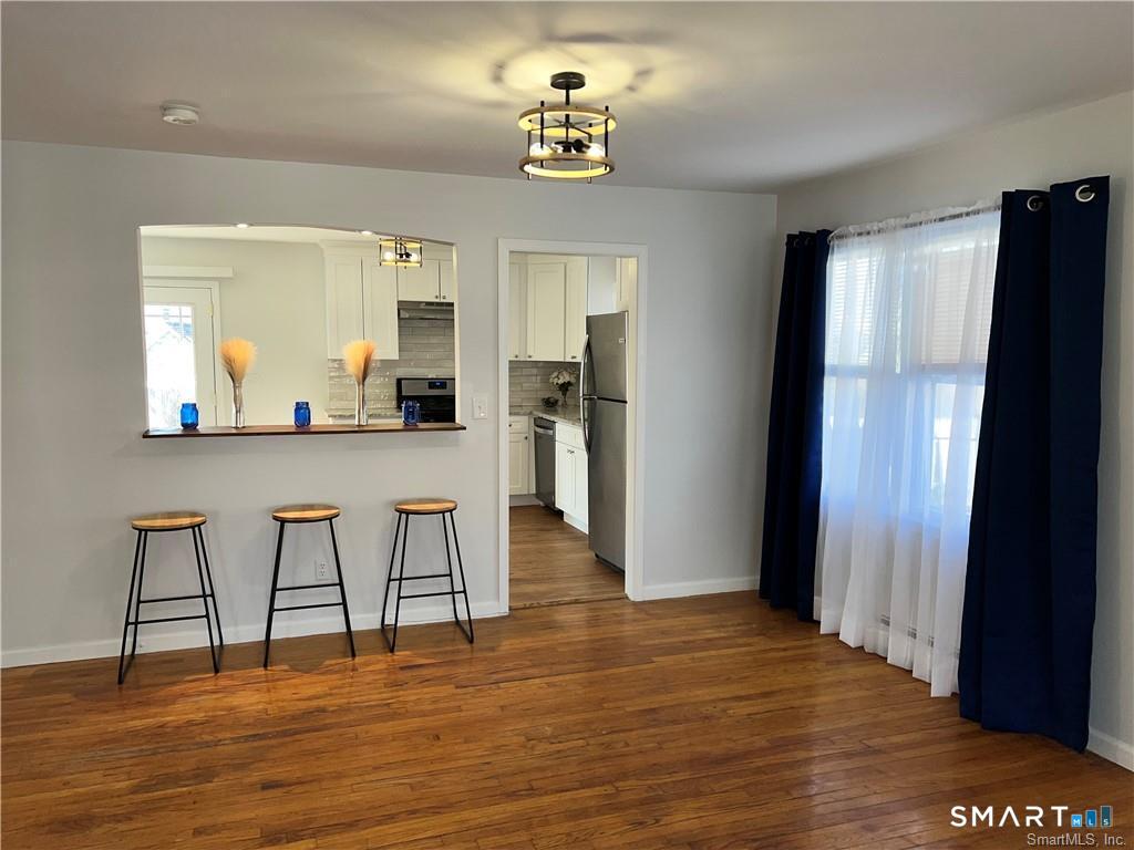 1081 Brooklawn Avenue Property Photo 6