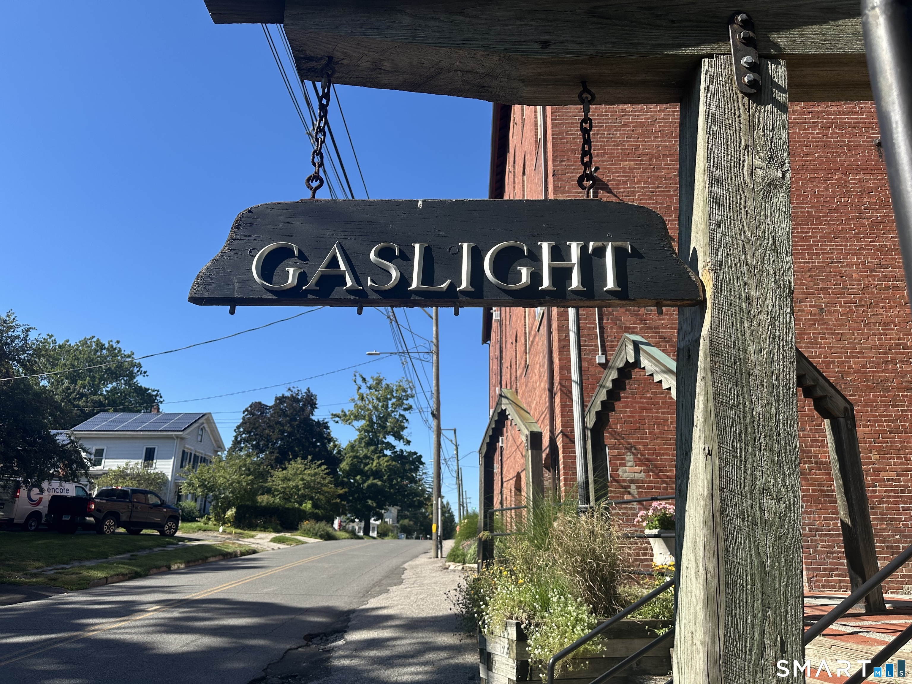 65 West 404 Street Property Photo 1