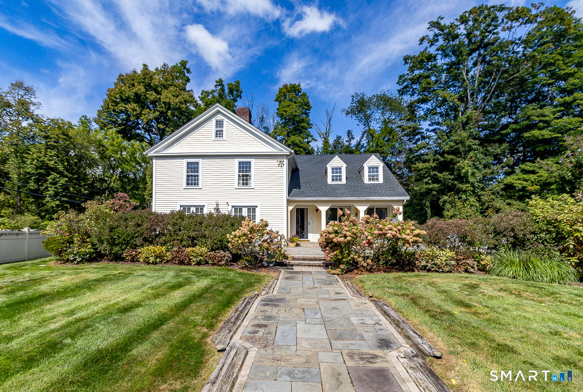 428 Simsbury Road Property Photo 1