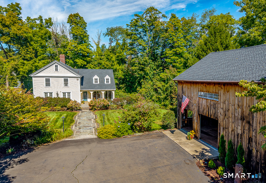 428 Simsbury Road Property Photo 1