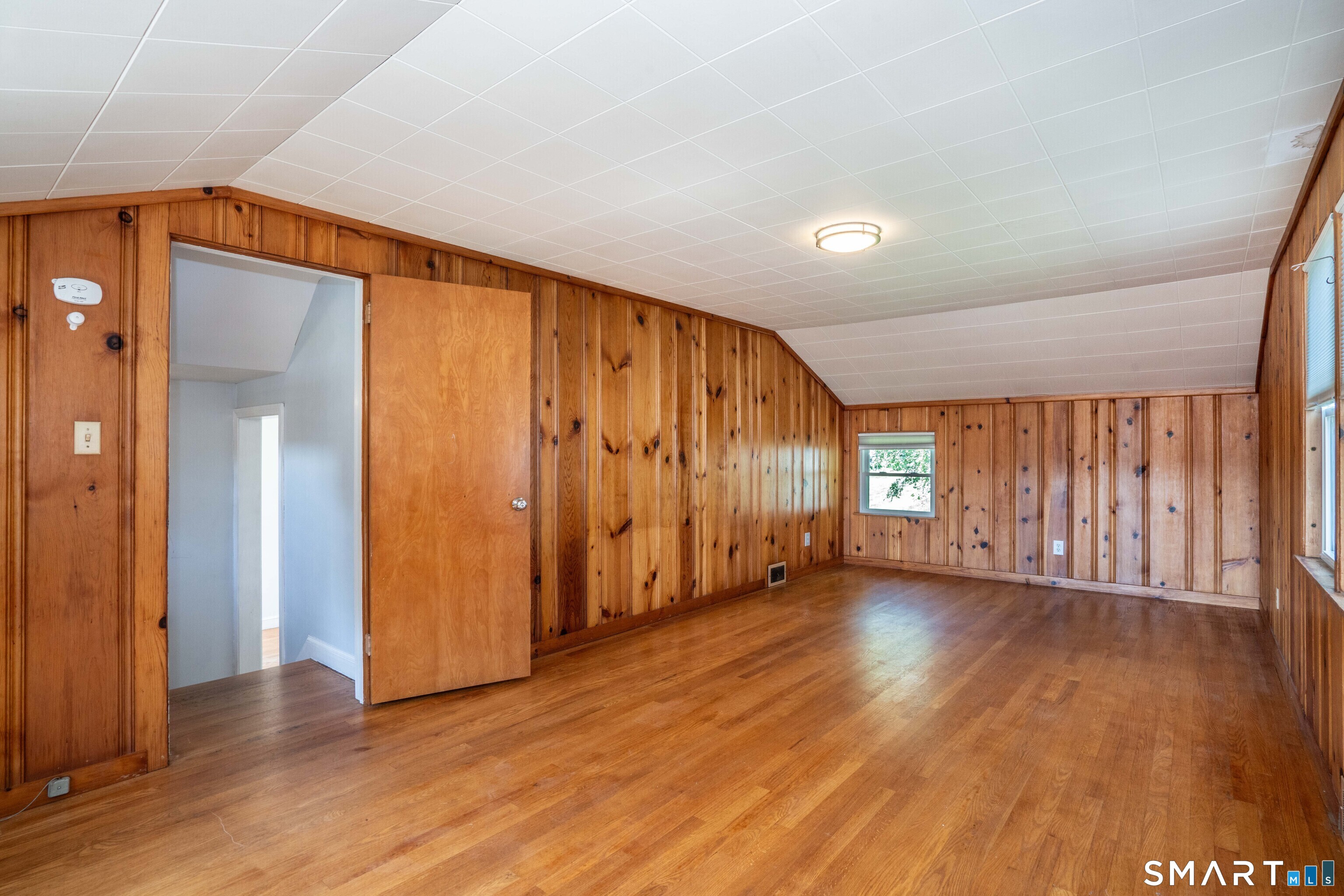 523 Main South Street Property Photo 7
