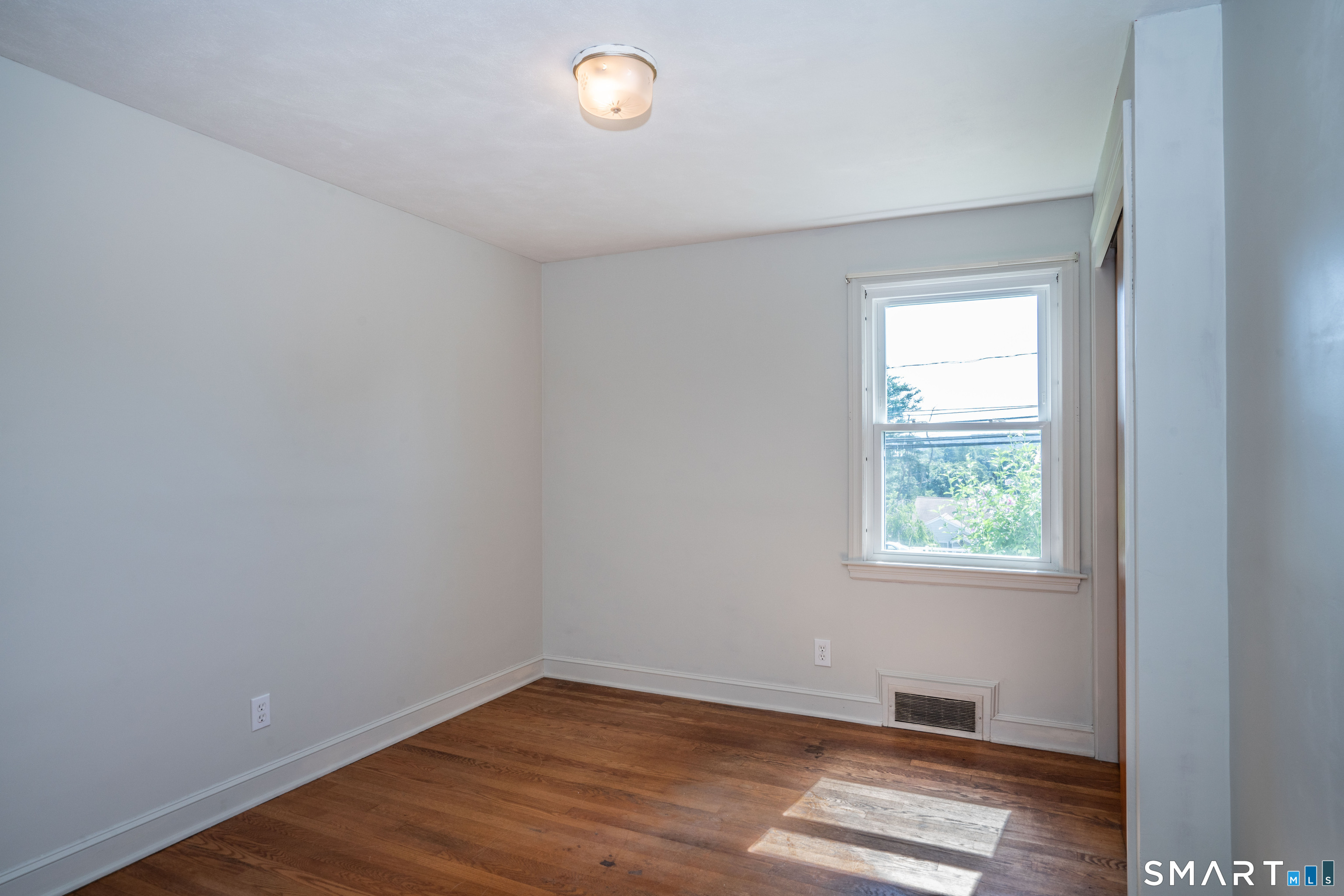 523 Main South Street Property Photo 18