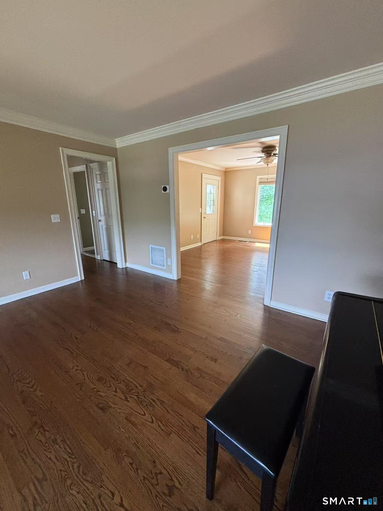 36 Nicholas Avenue Property Photo 6