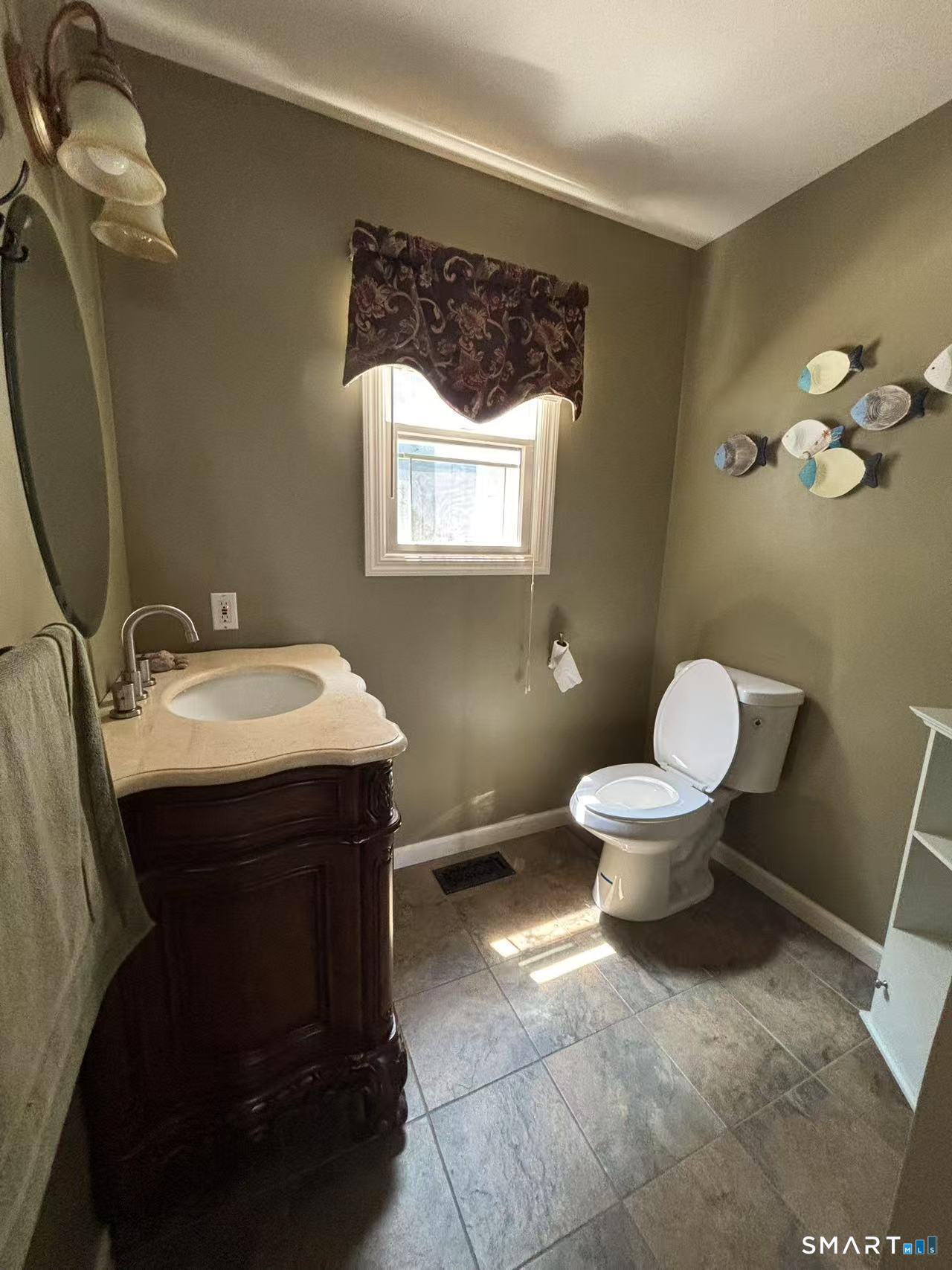 36 Nicholas Avenue Property Photo 7