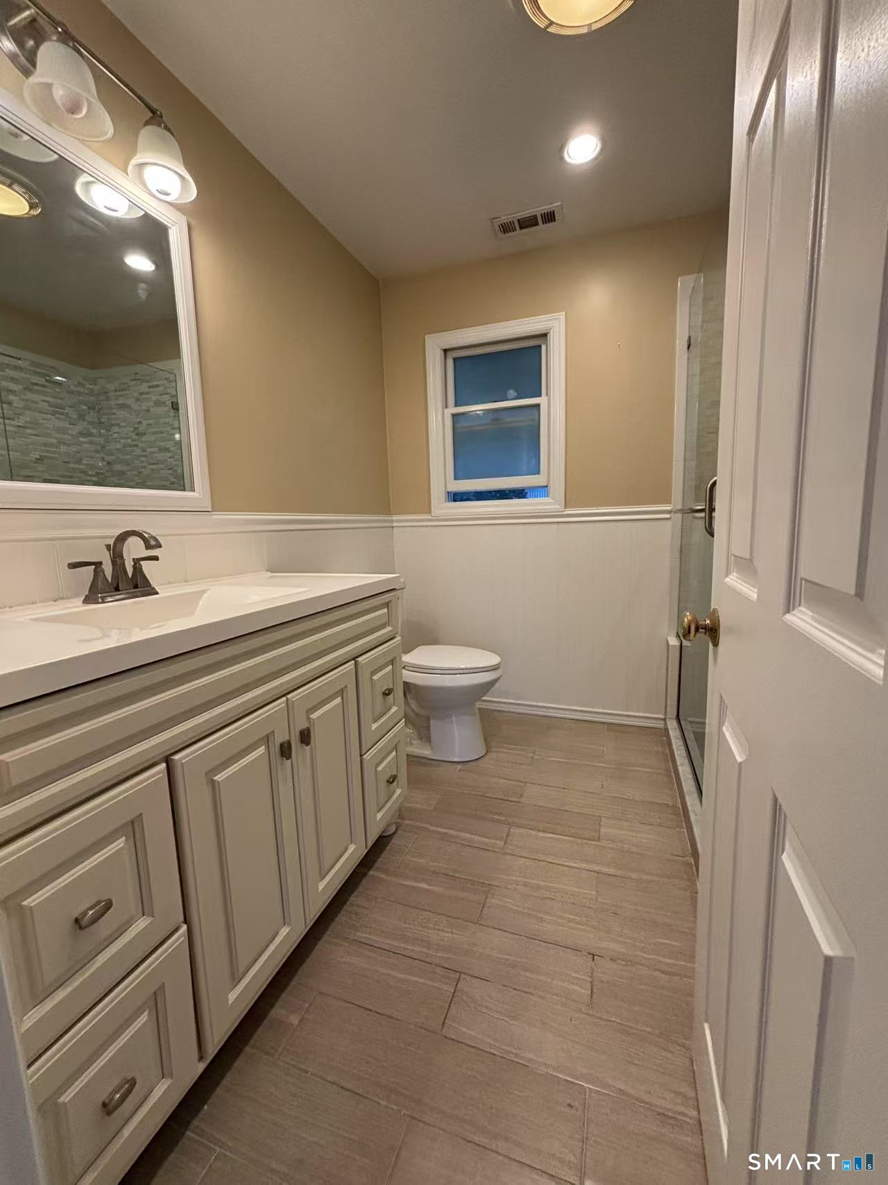 36 Nicholas Avenue Property Photo 9