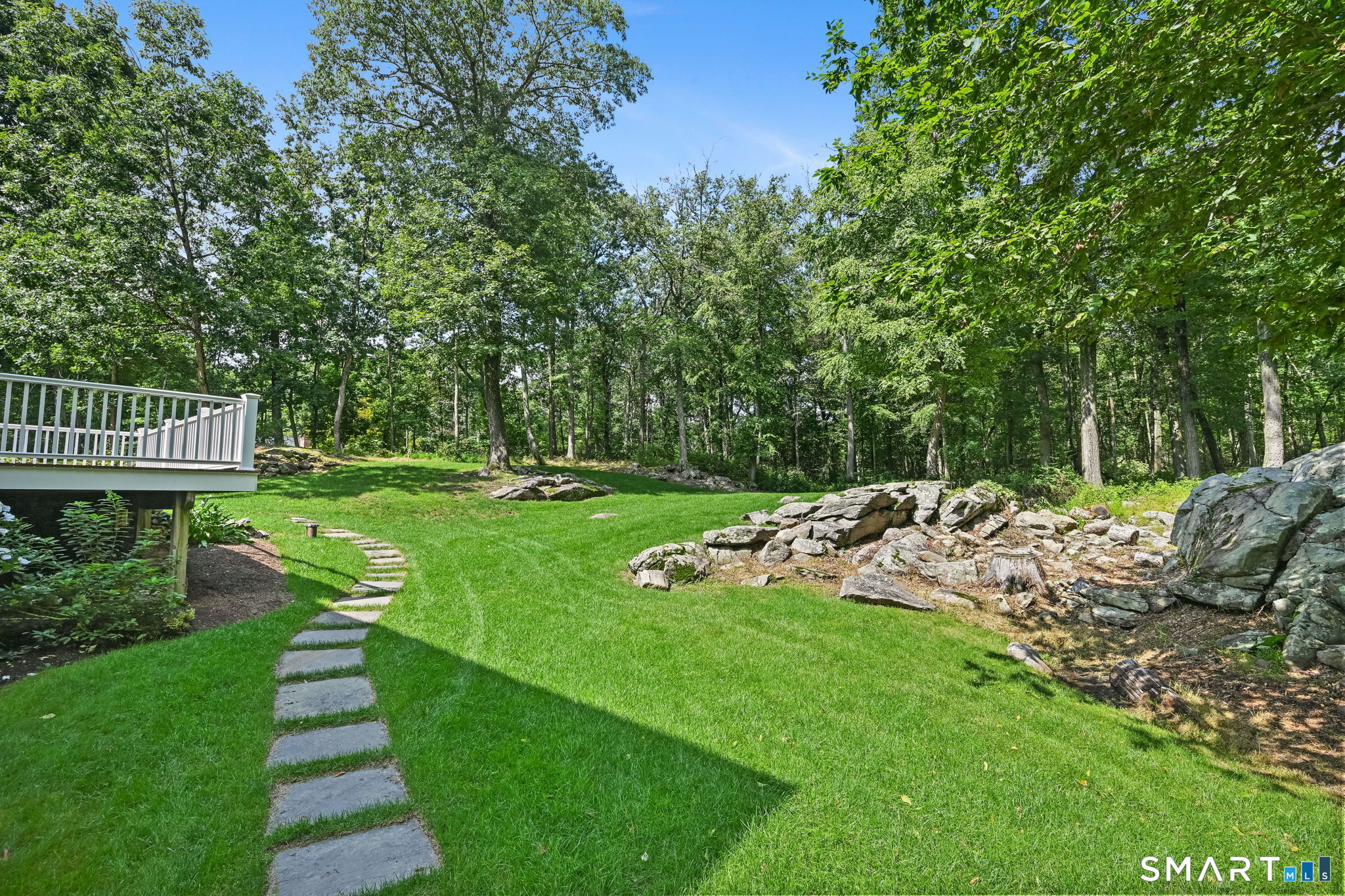 75 Ledgewood Drive Property Photo 24
