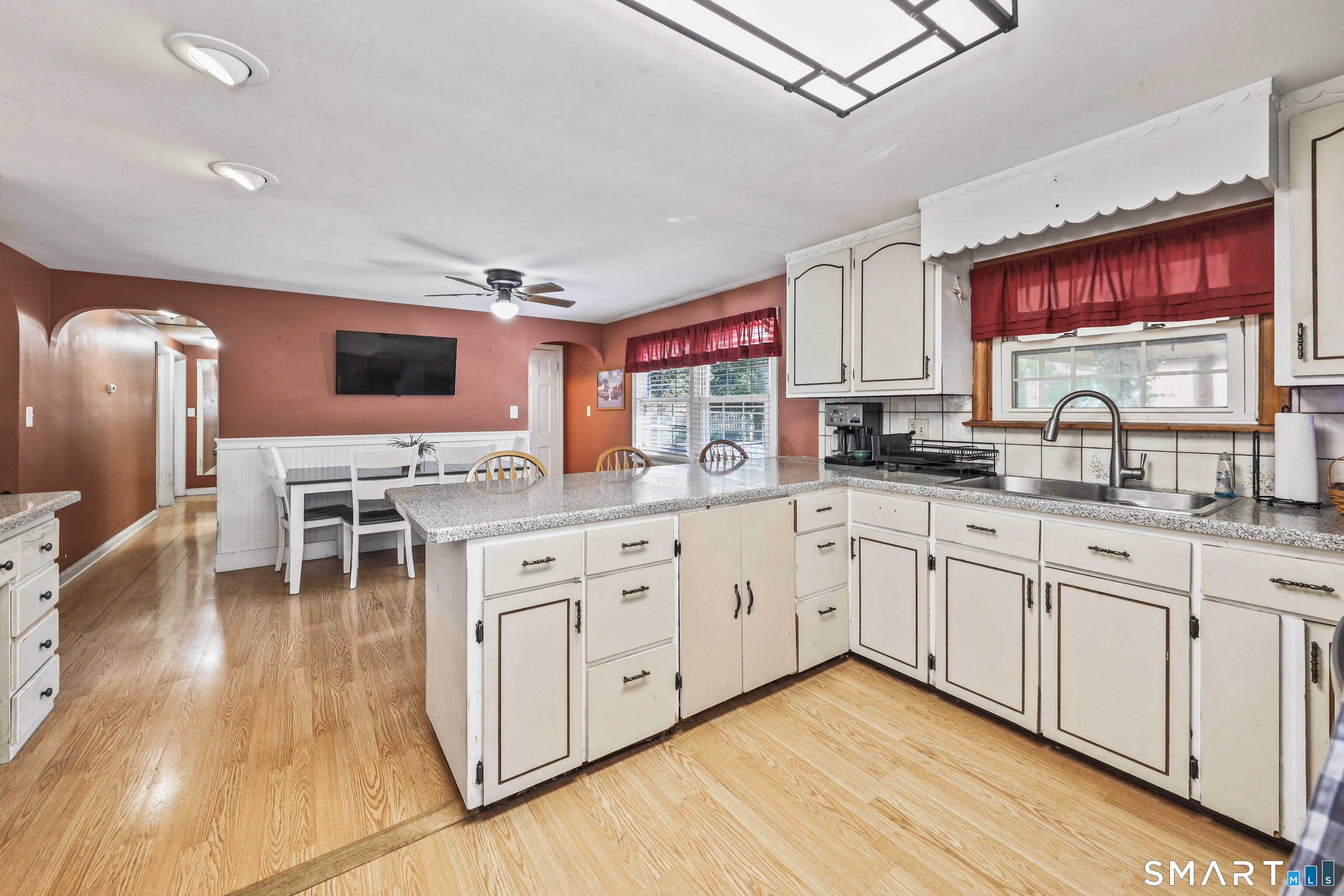 2 Lynn Avenue Property Photo 18