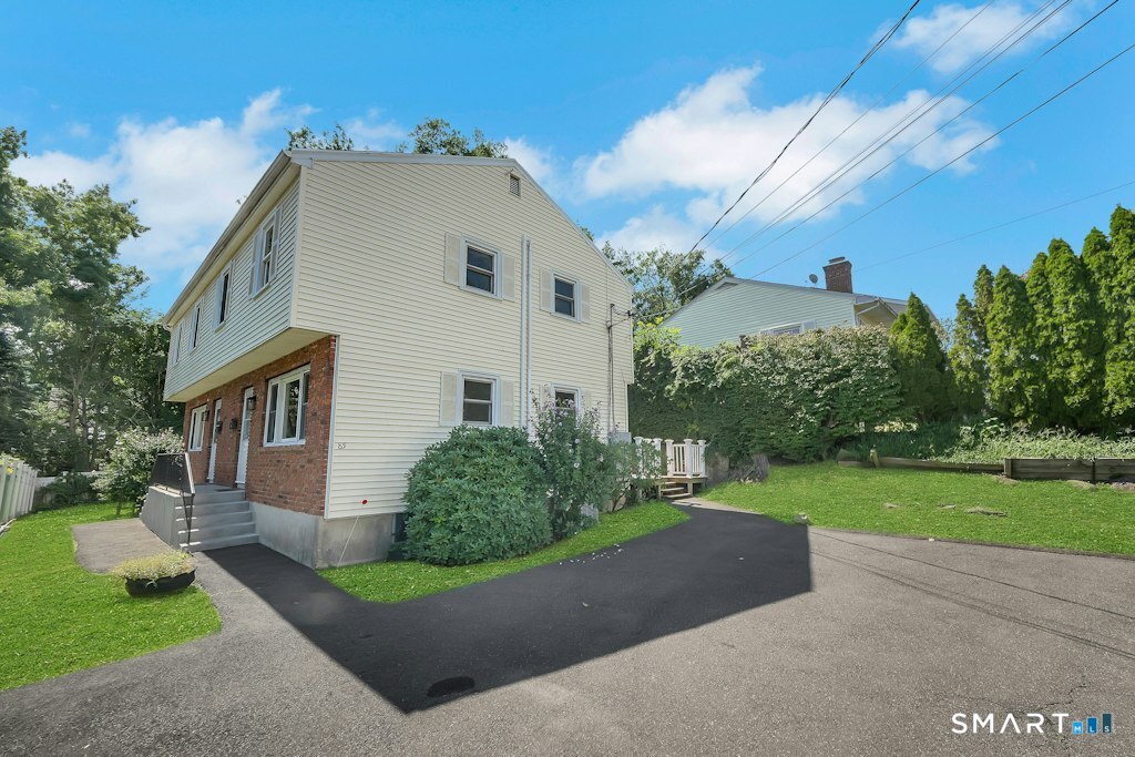 85 Burwood Avenue Property Photo 1