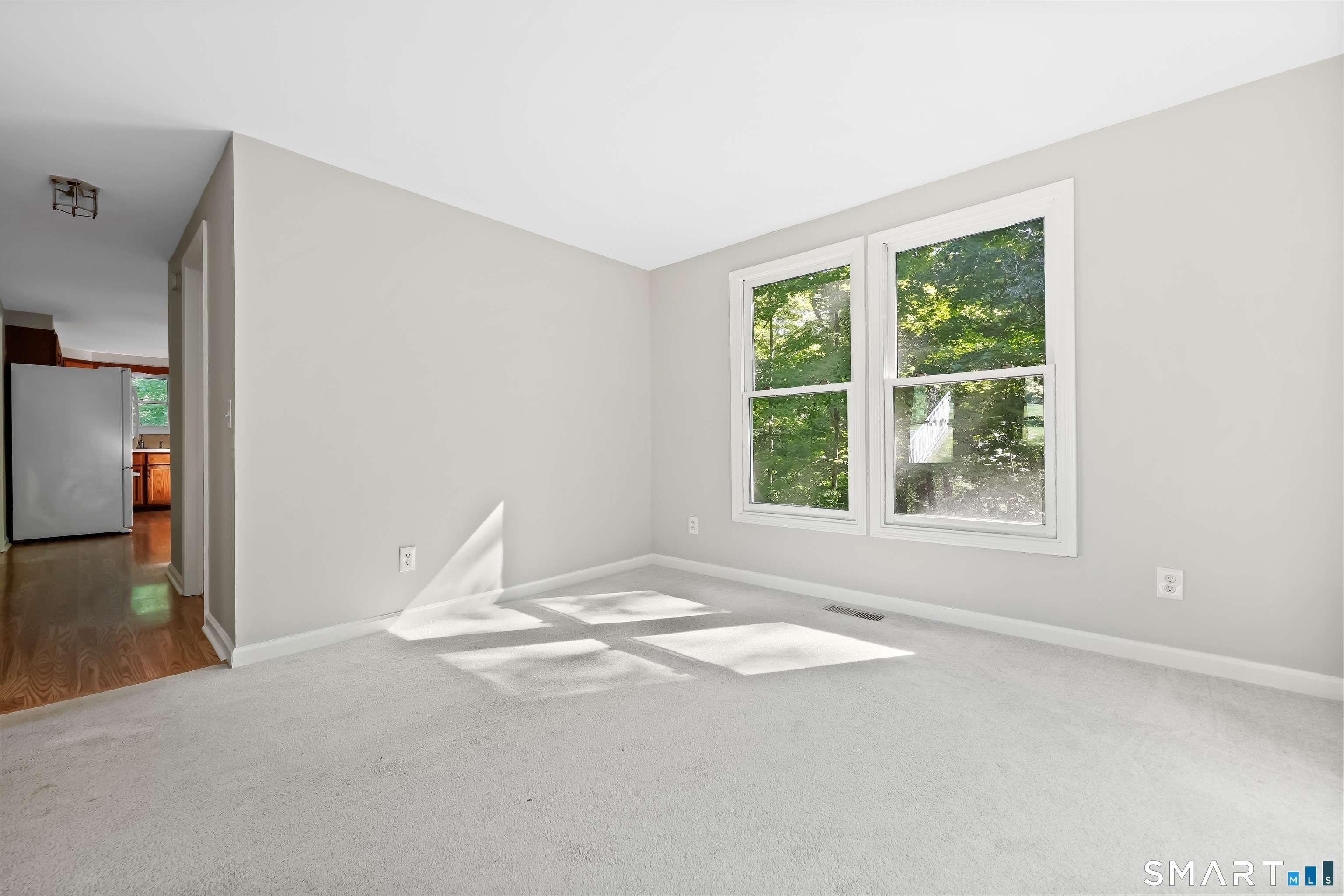 61 Rolling Green Road Property Photo 9