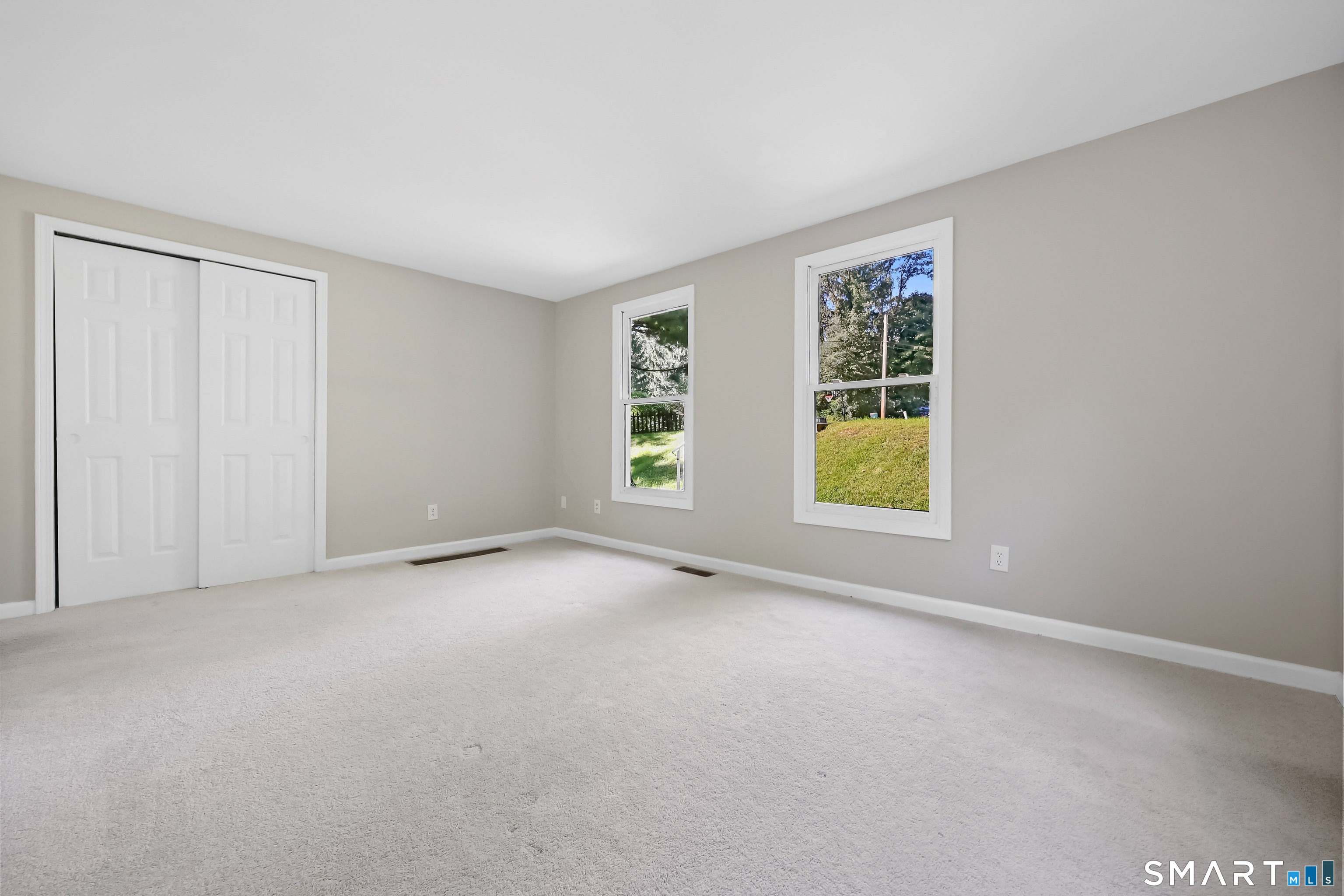 61 Rolling Green Road Property Photo 16