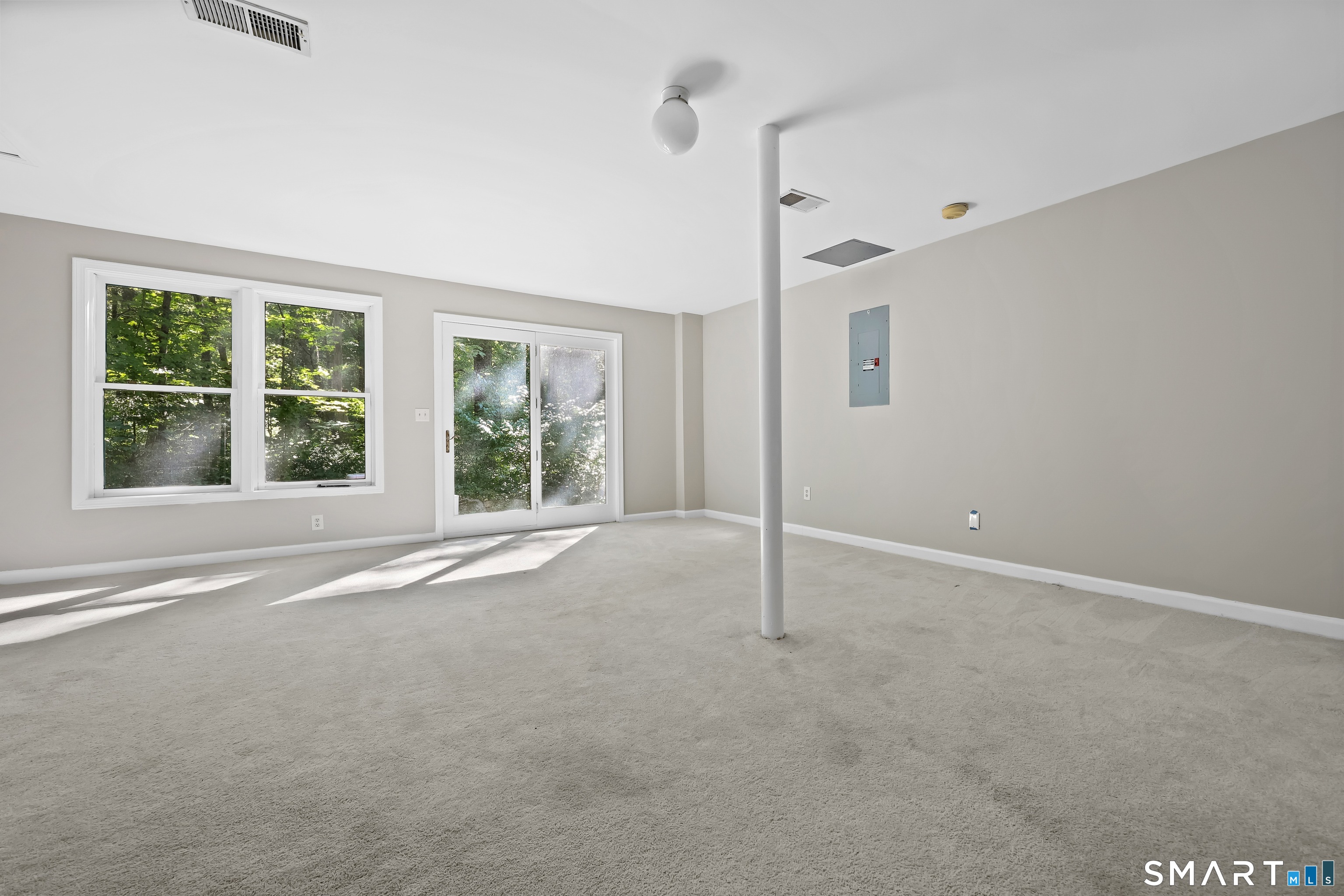 61 Rolling Green Road Property Photo 18