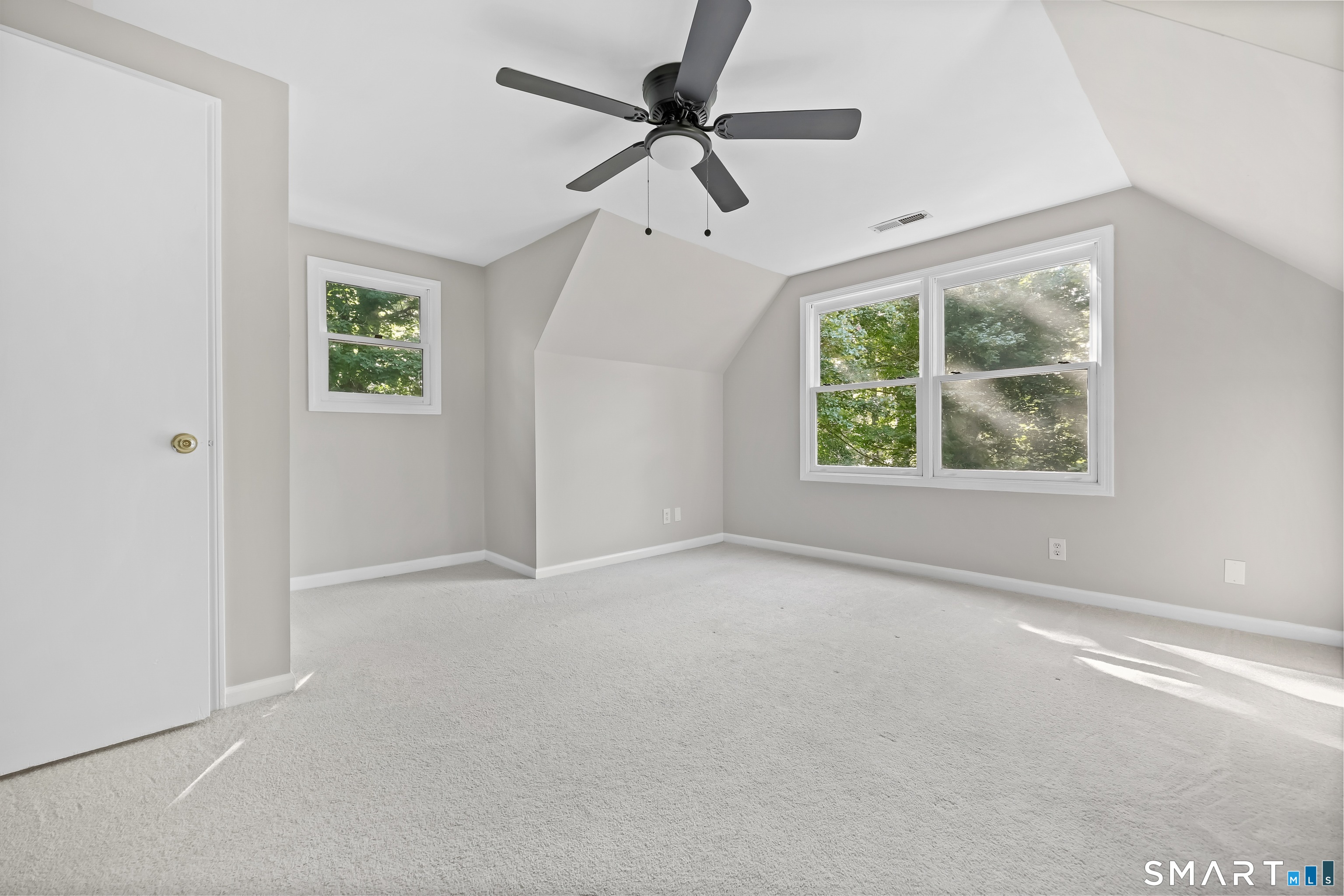 61 Rolling Green Road Property Photo 21
