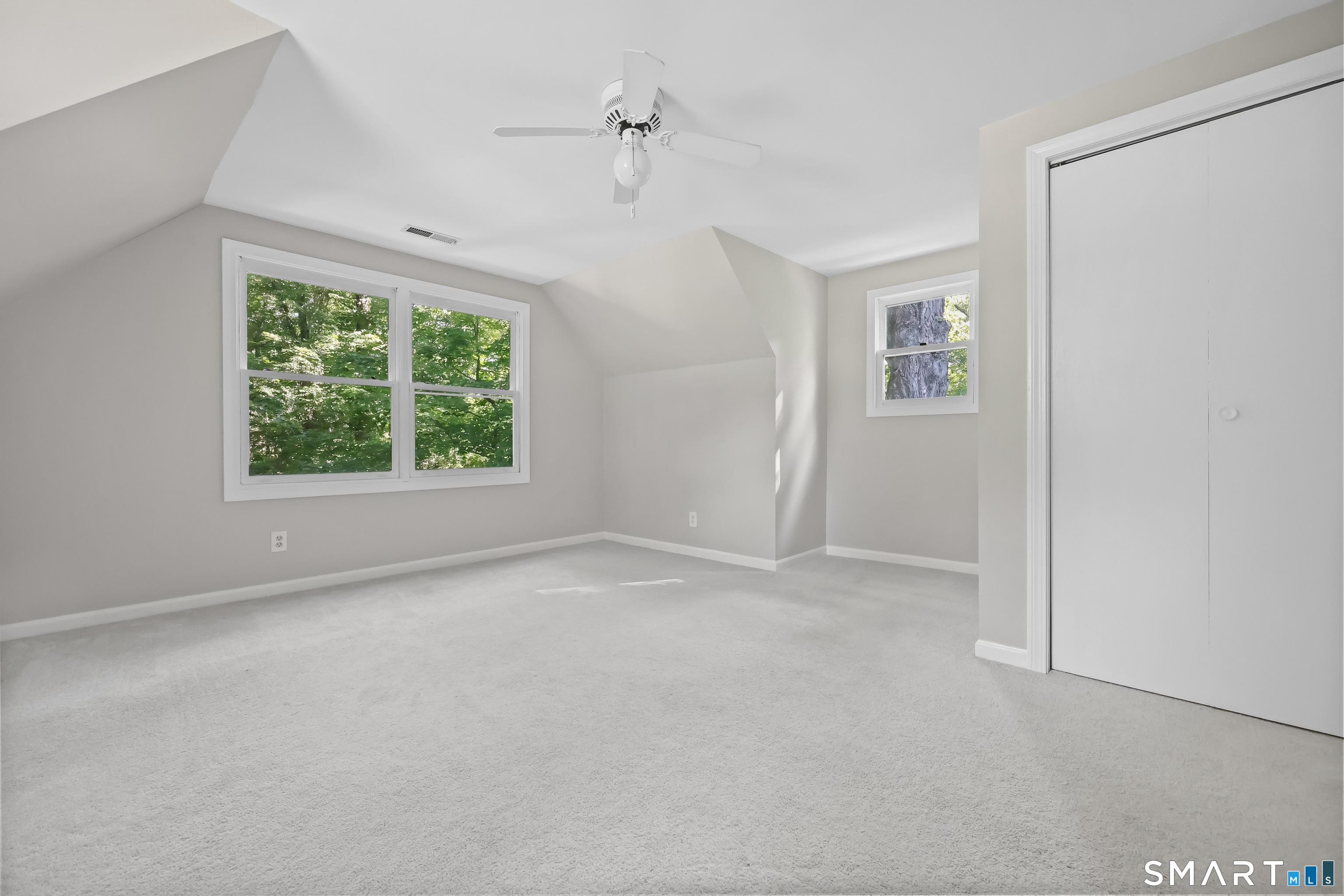 61 Rolling Green Road Property Photo 26