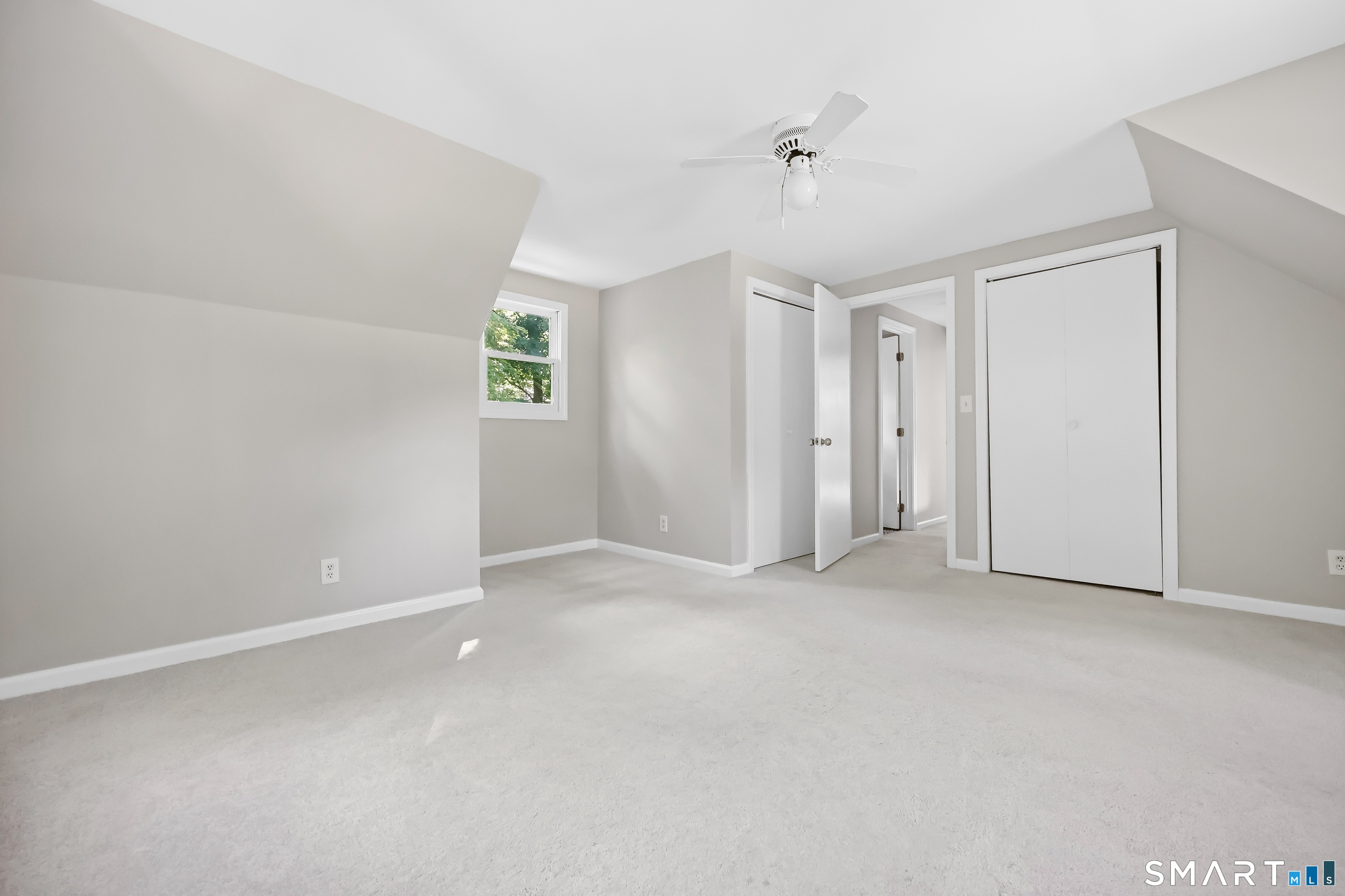 61 Rolling Green Road Property Photo 28