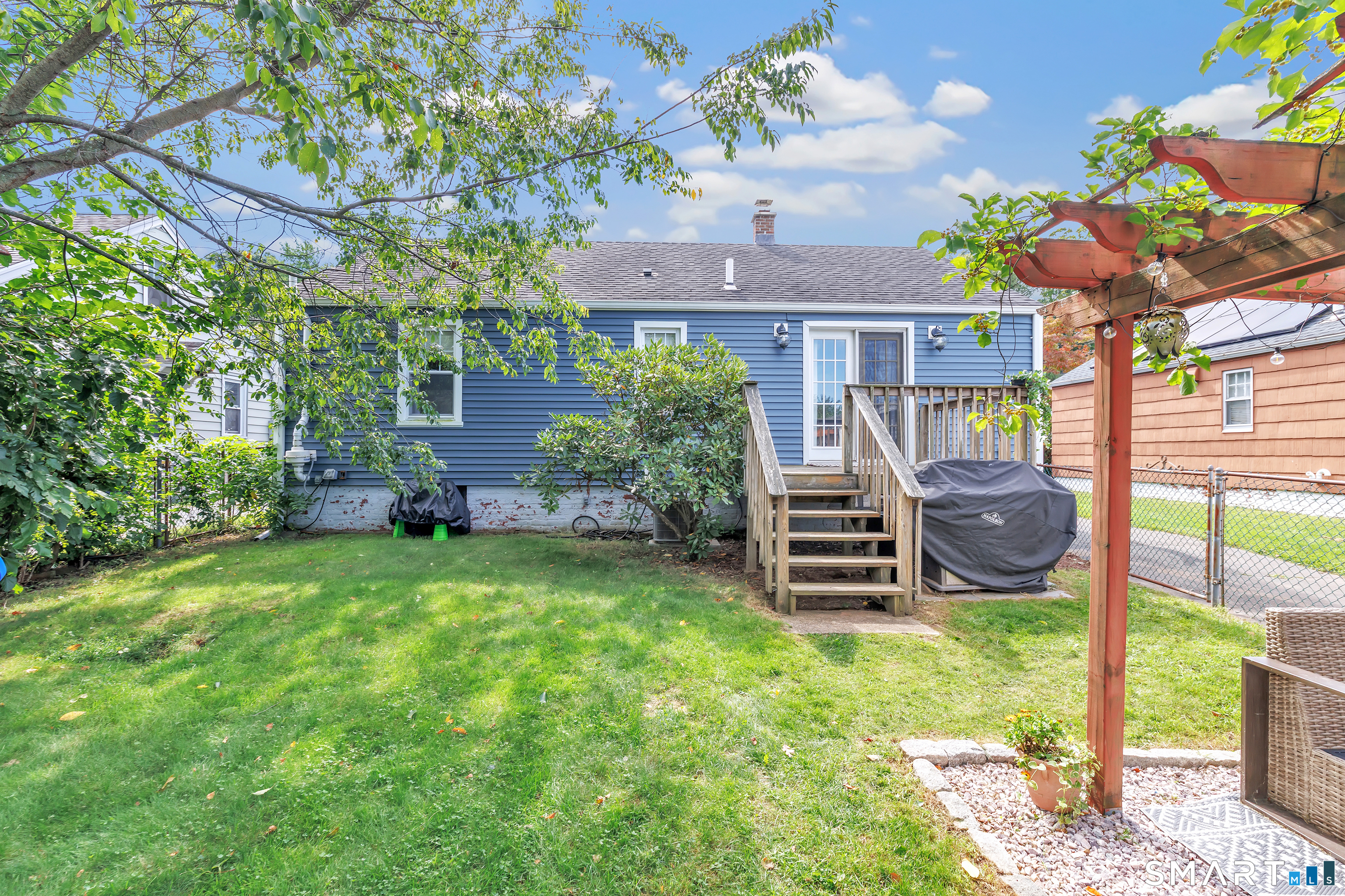 31 Clover Street Property Photo 4