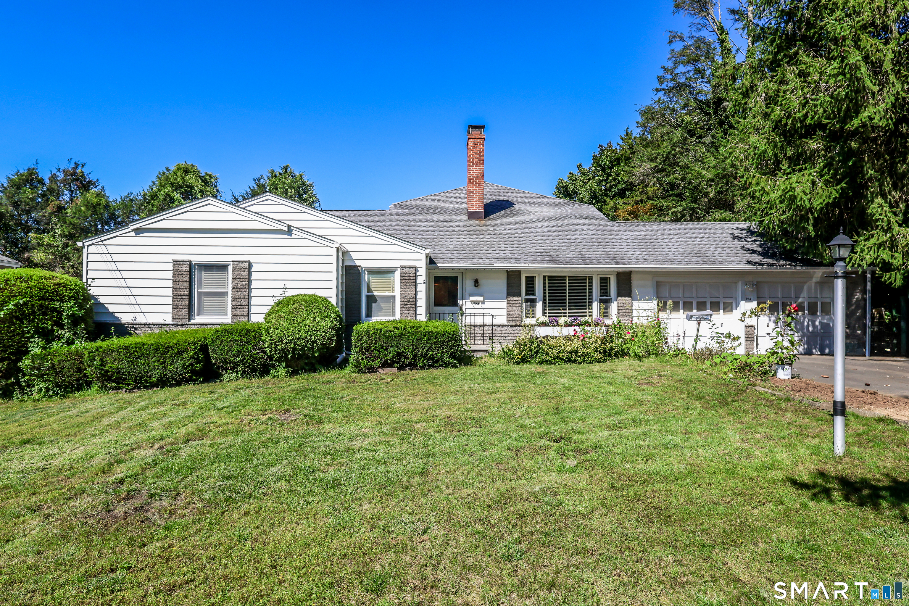 124 Chestnut Hill Road Property Photo 1