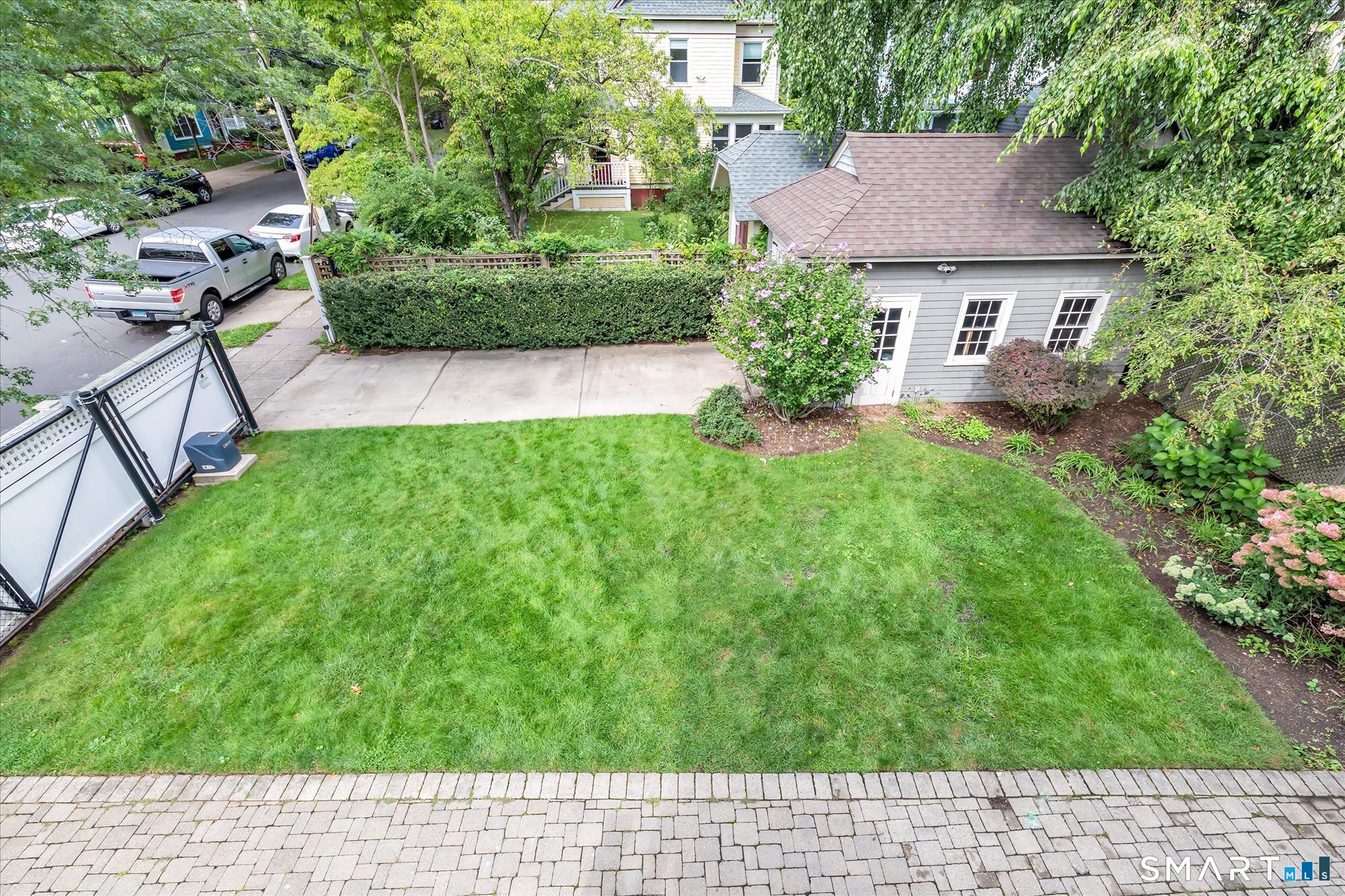 172 Livingston Street Property Photo 33