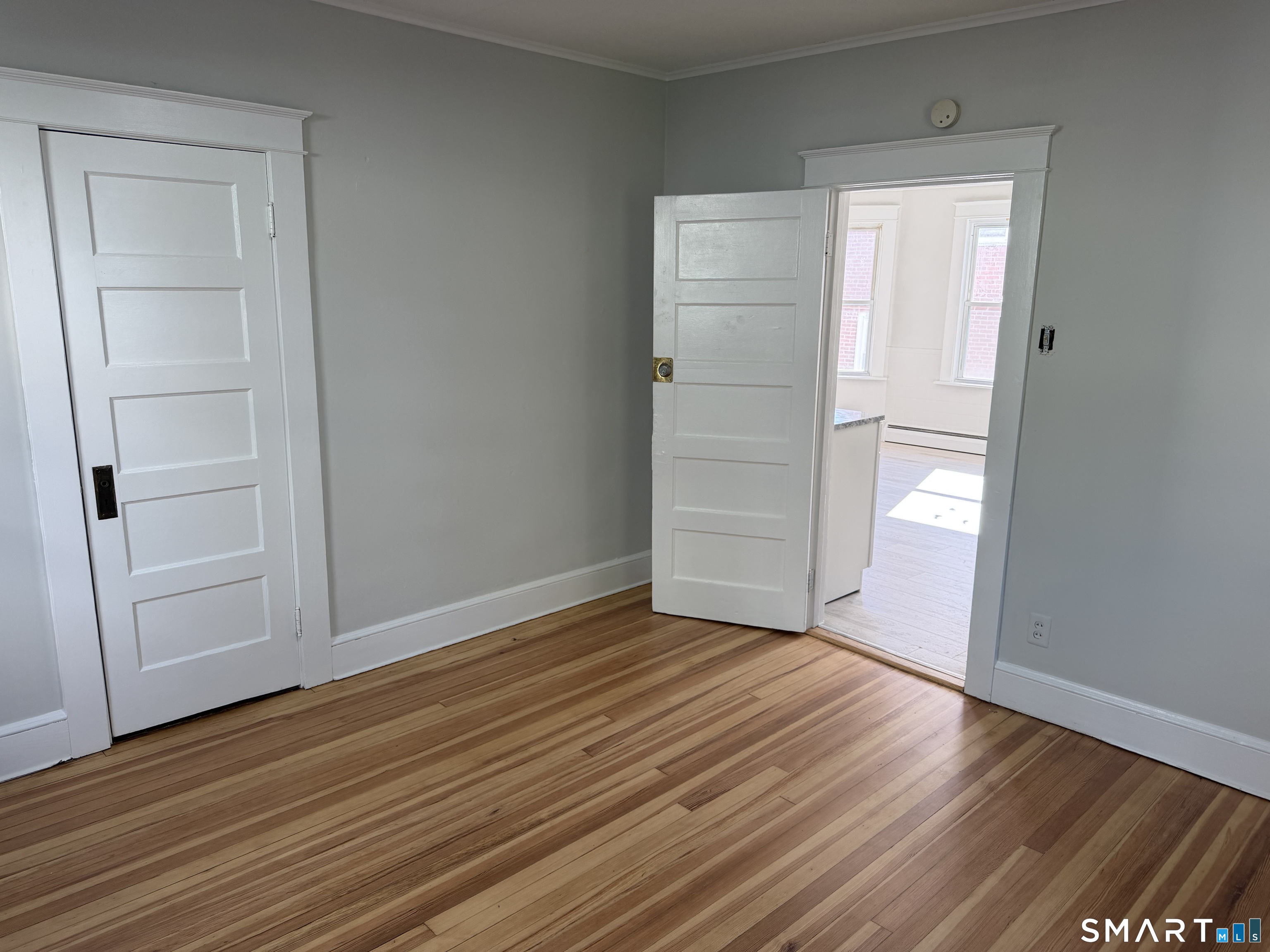 34 Beatty 2nd Floor Street Property Photo 2