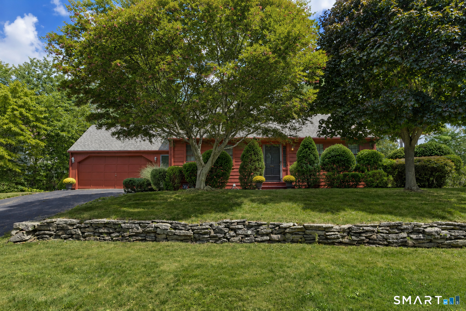 74 Spring Lane Property Photo 1