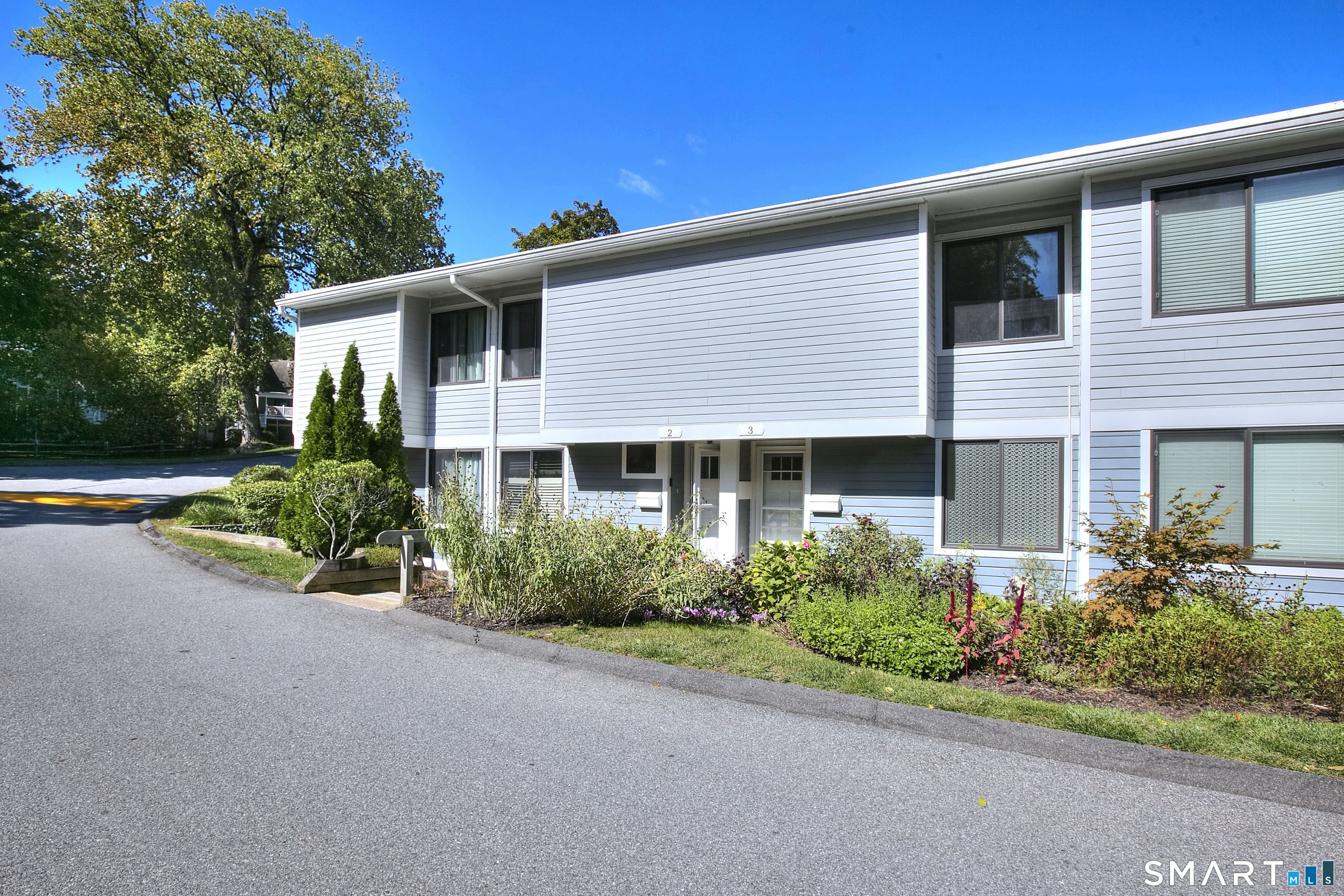 3 Olcott 3 Way Property Photo 1