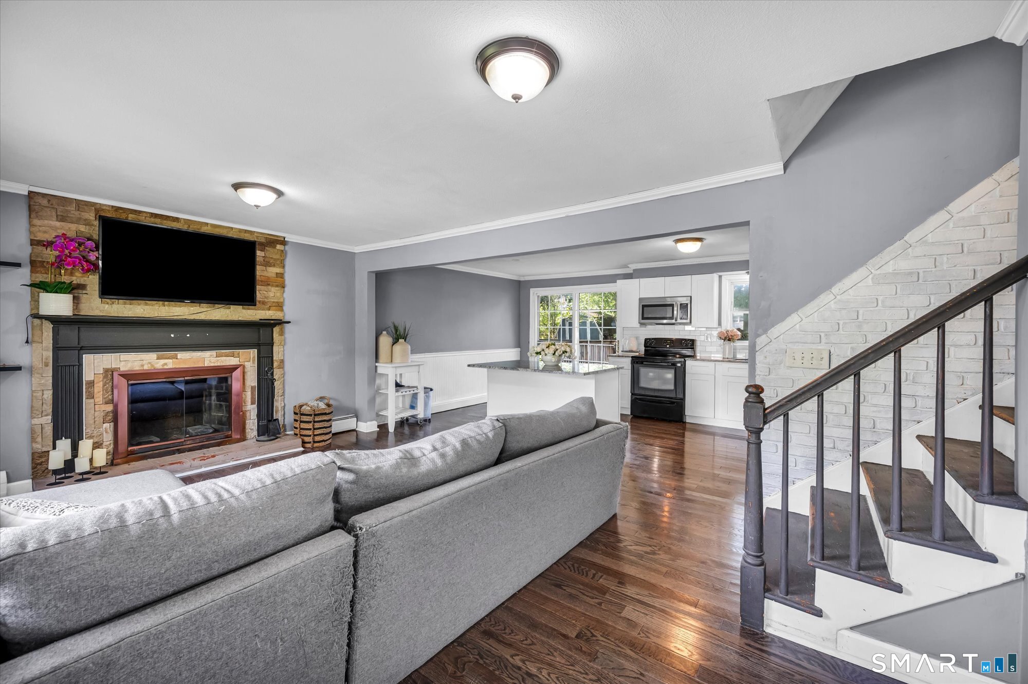 152 Bay Avenue Property Photo 3