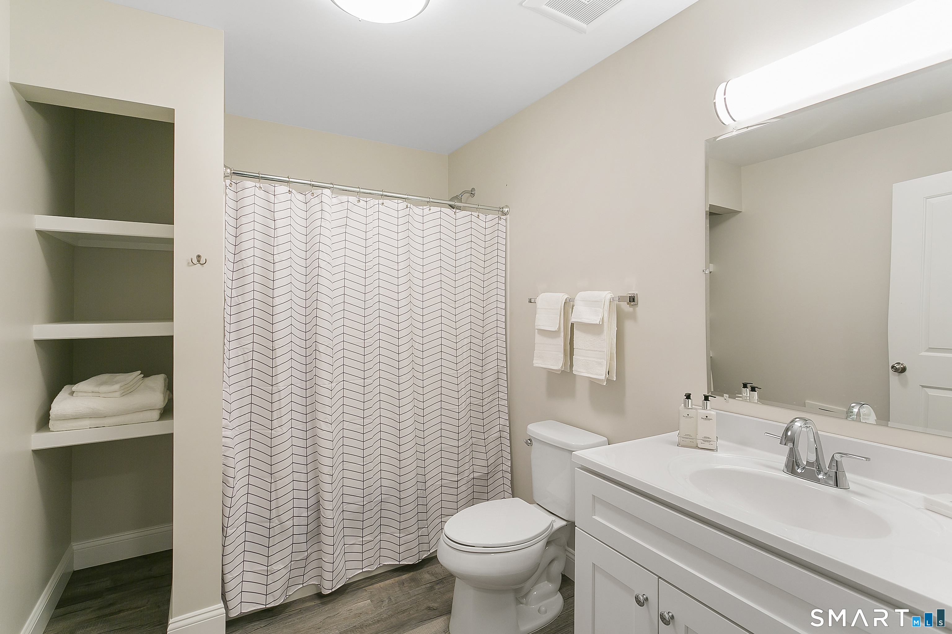 1645 Black Rock 109 Turnpike Property Photo 10