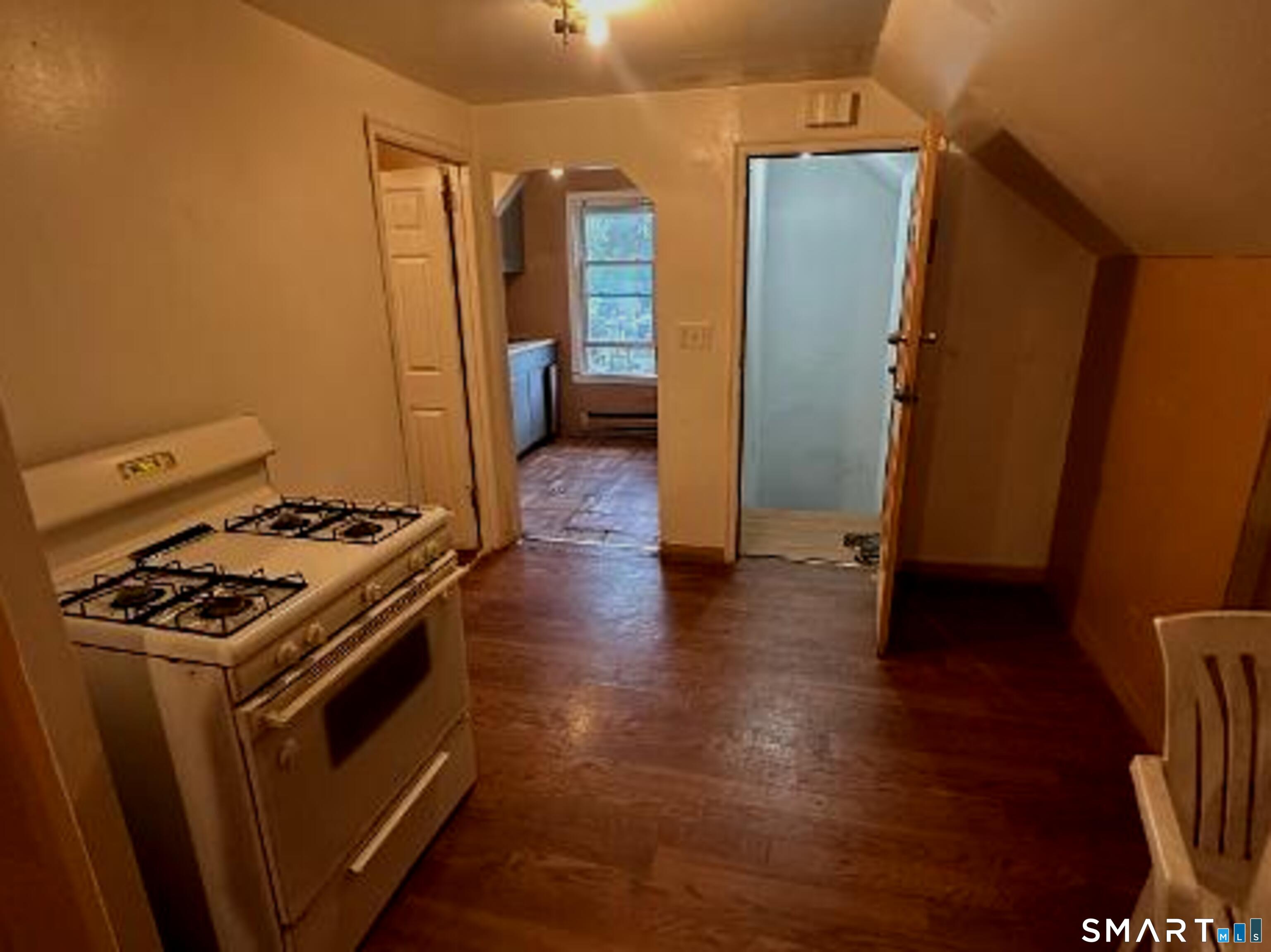 4 Foster Court Property Photo 11