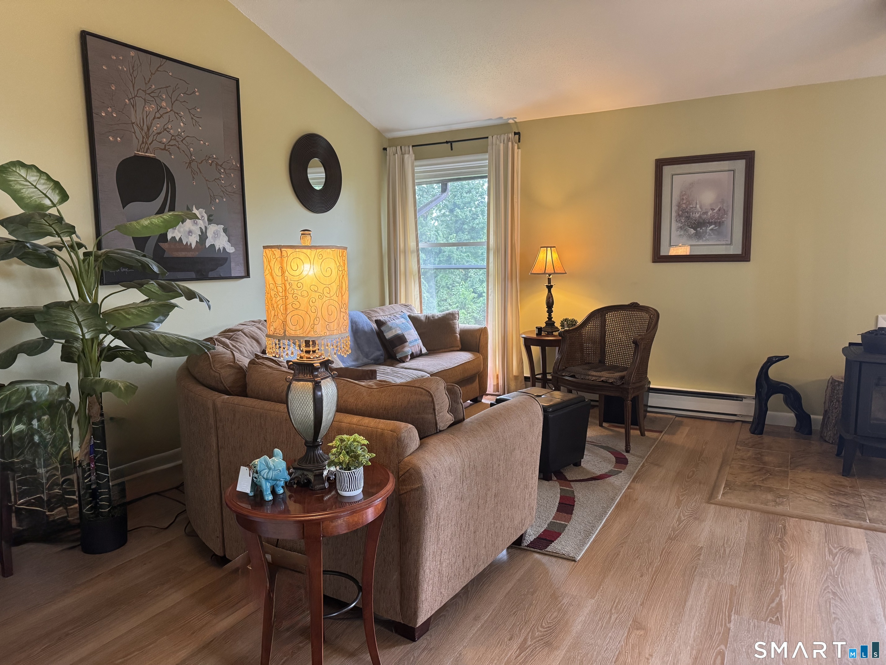 8 Country Squire 8b Drive Property Photo 3