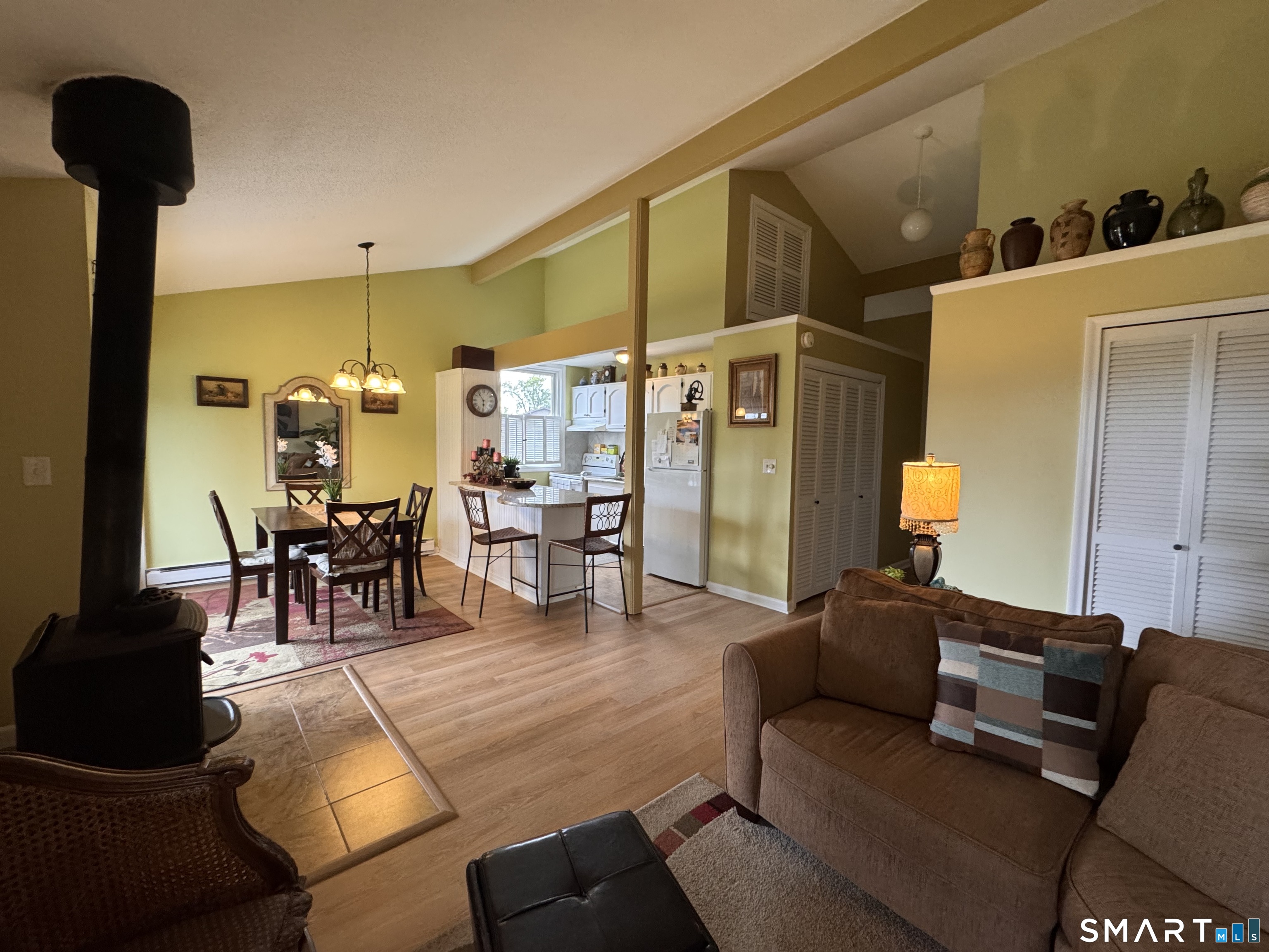 8 Country Squire 8b Drive Property Photo 4