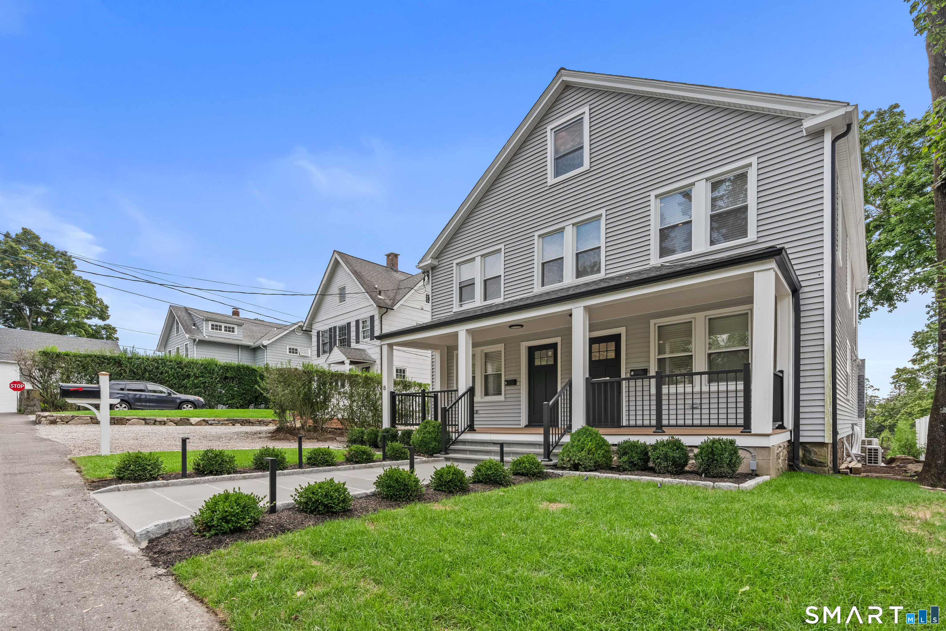 8 Farley B Street Property Photo 1