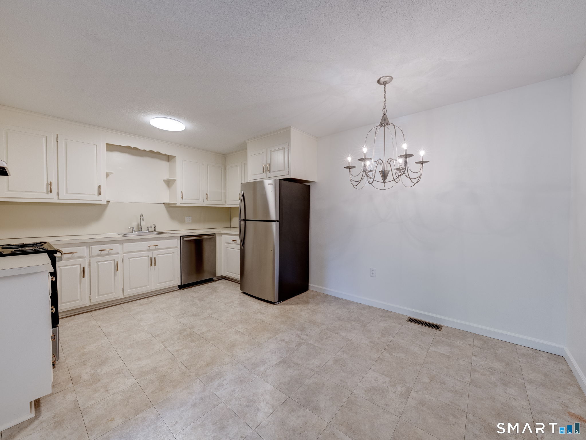54 Oak 13 Street Property Photo 7