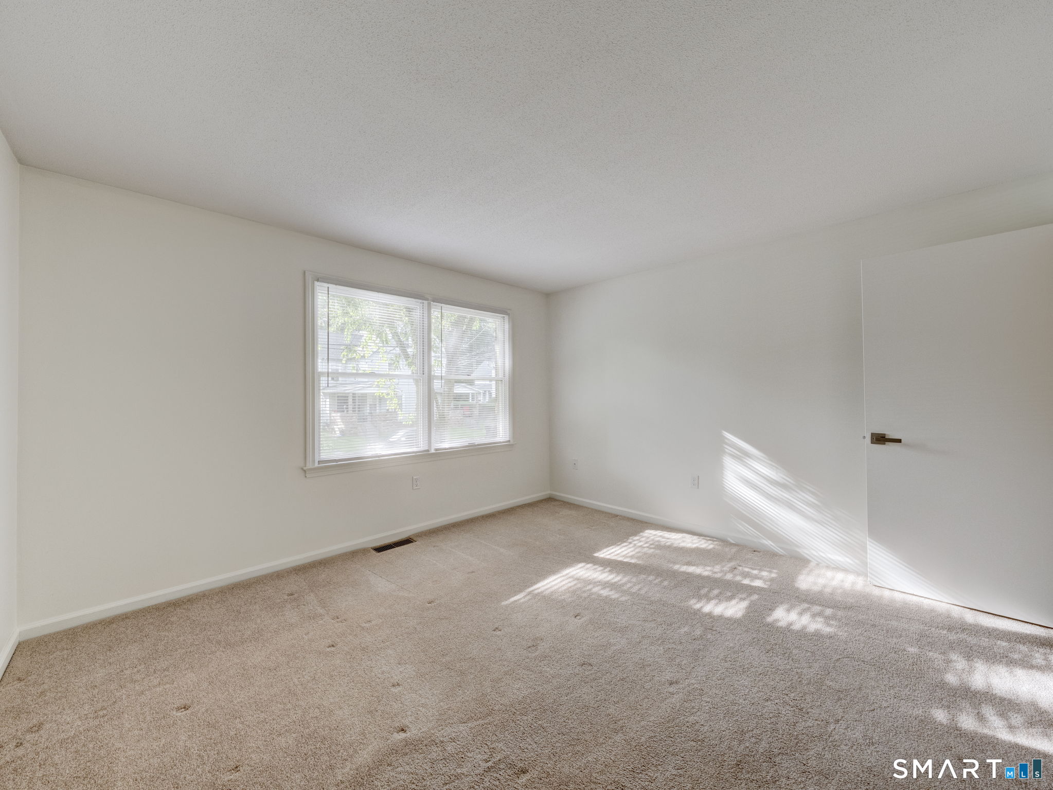 54 Oak 13 Street Property Photo 18