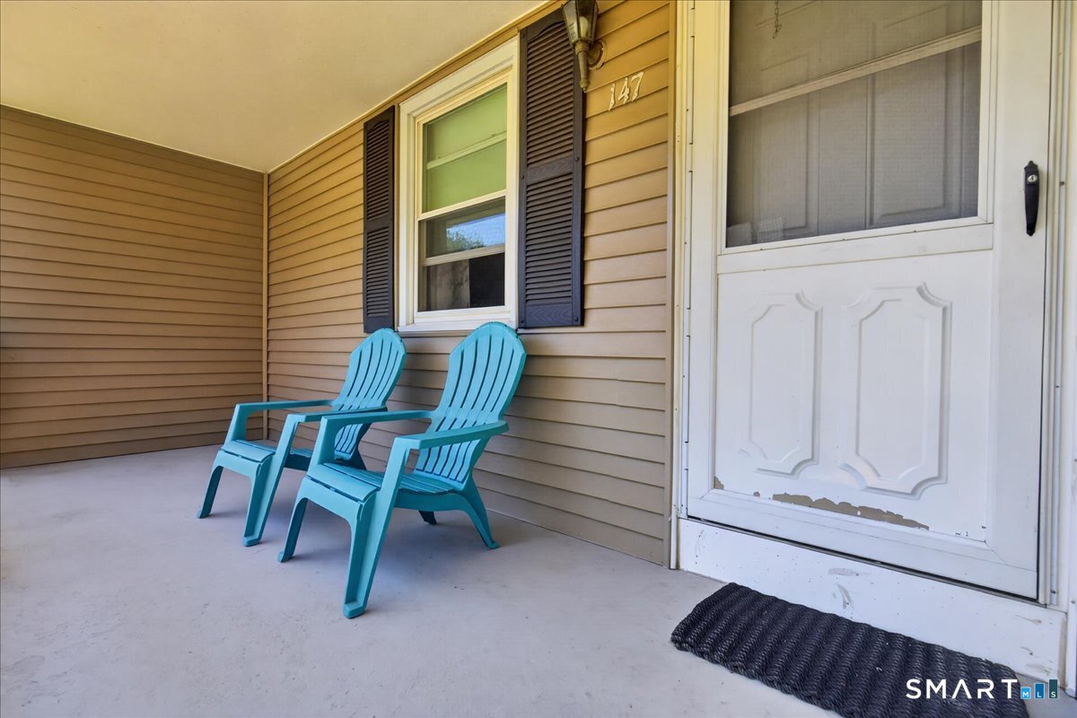 147 Daniel Road Property Photo 3