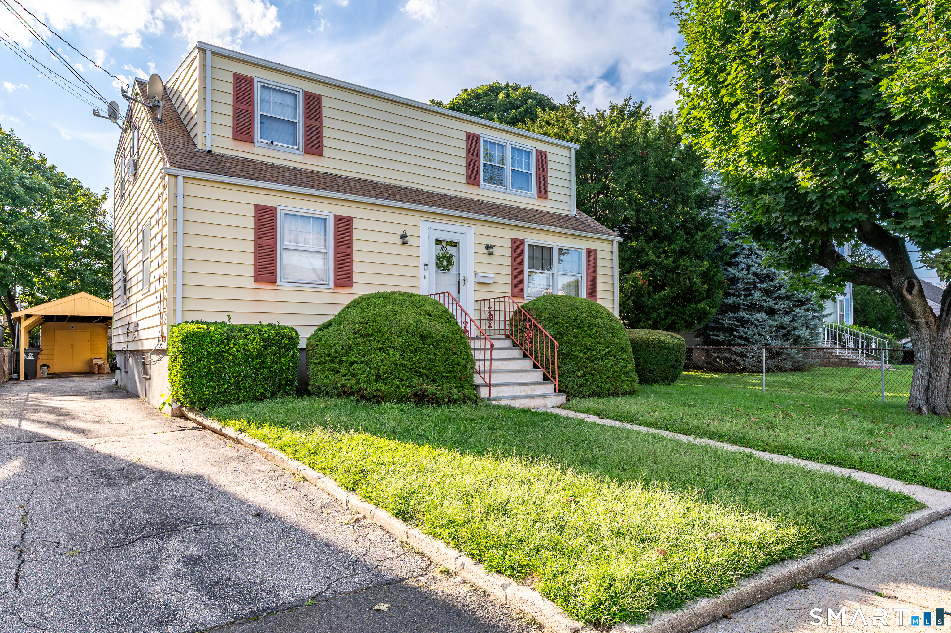 65 Roosevelt Avenue Property Photo 2