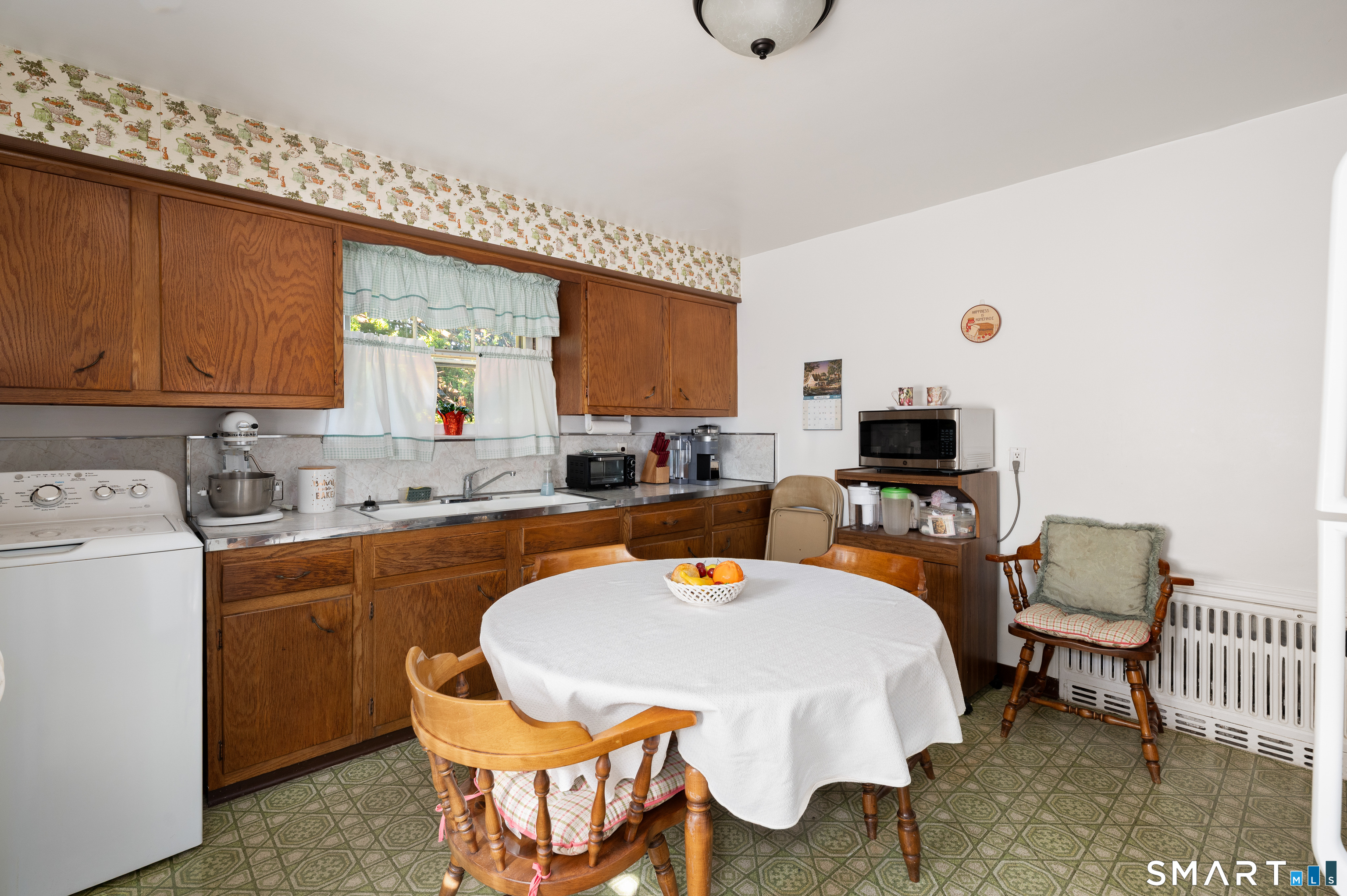 65 Roosevelt Avenue Property Photo 7