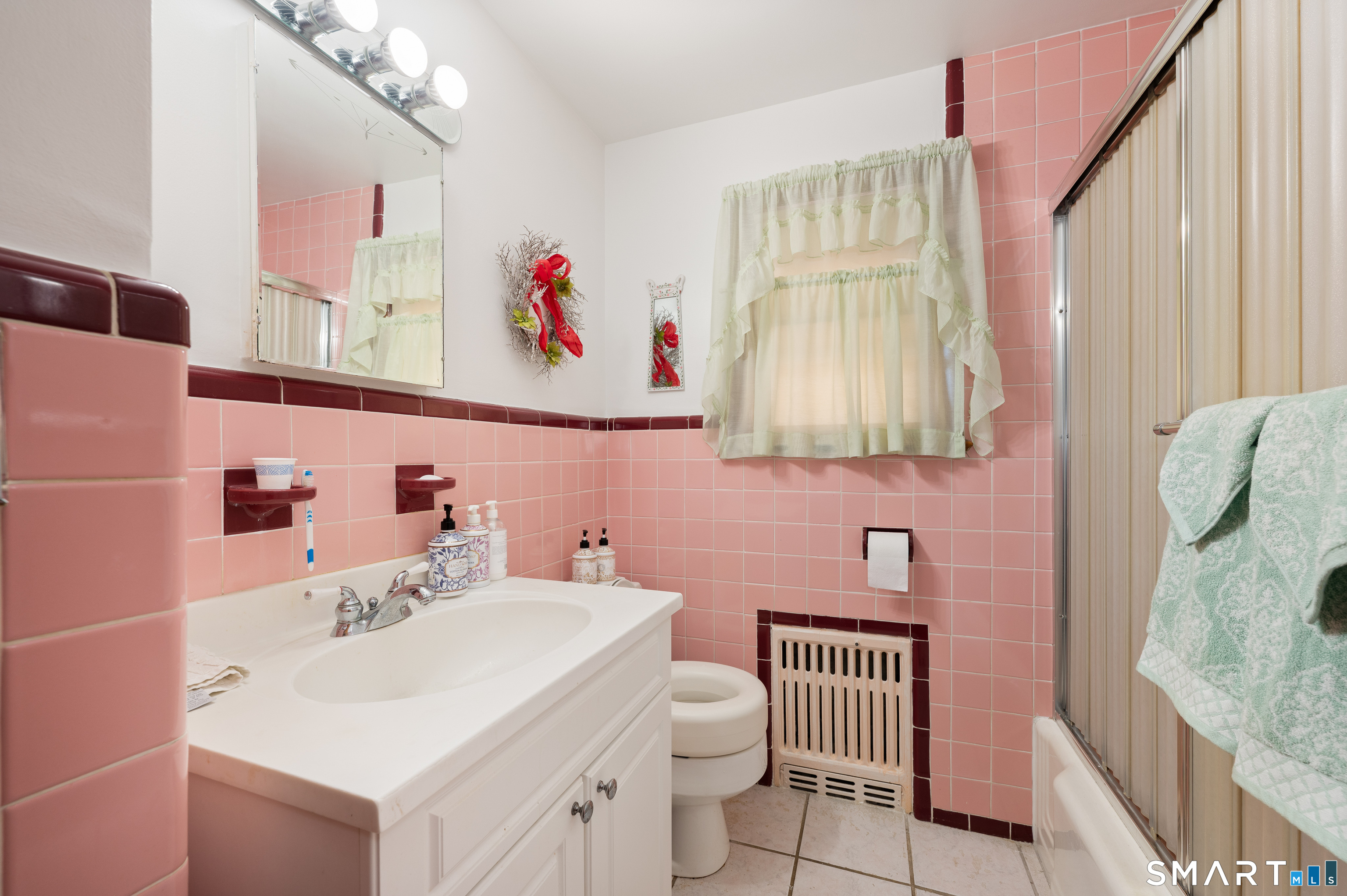 65 Roosevelt Avenue Property Photo 14
